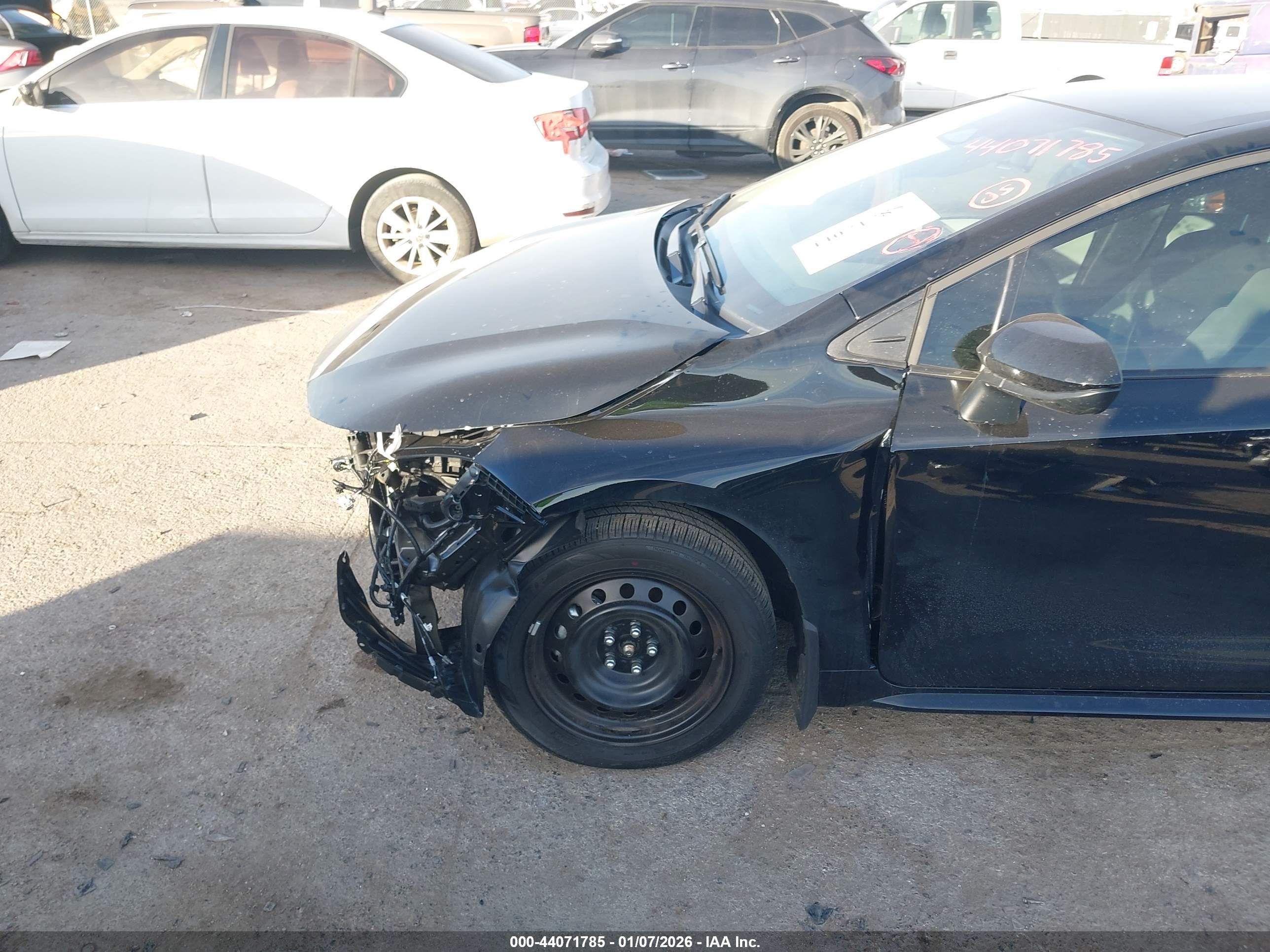 TOYOTA COROLLA image 6