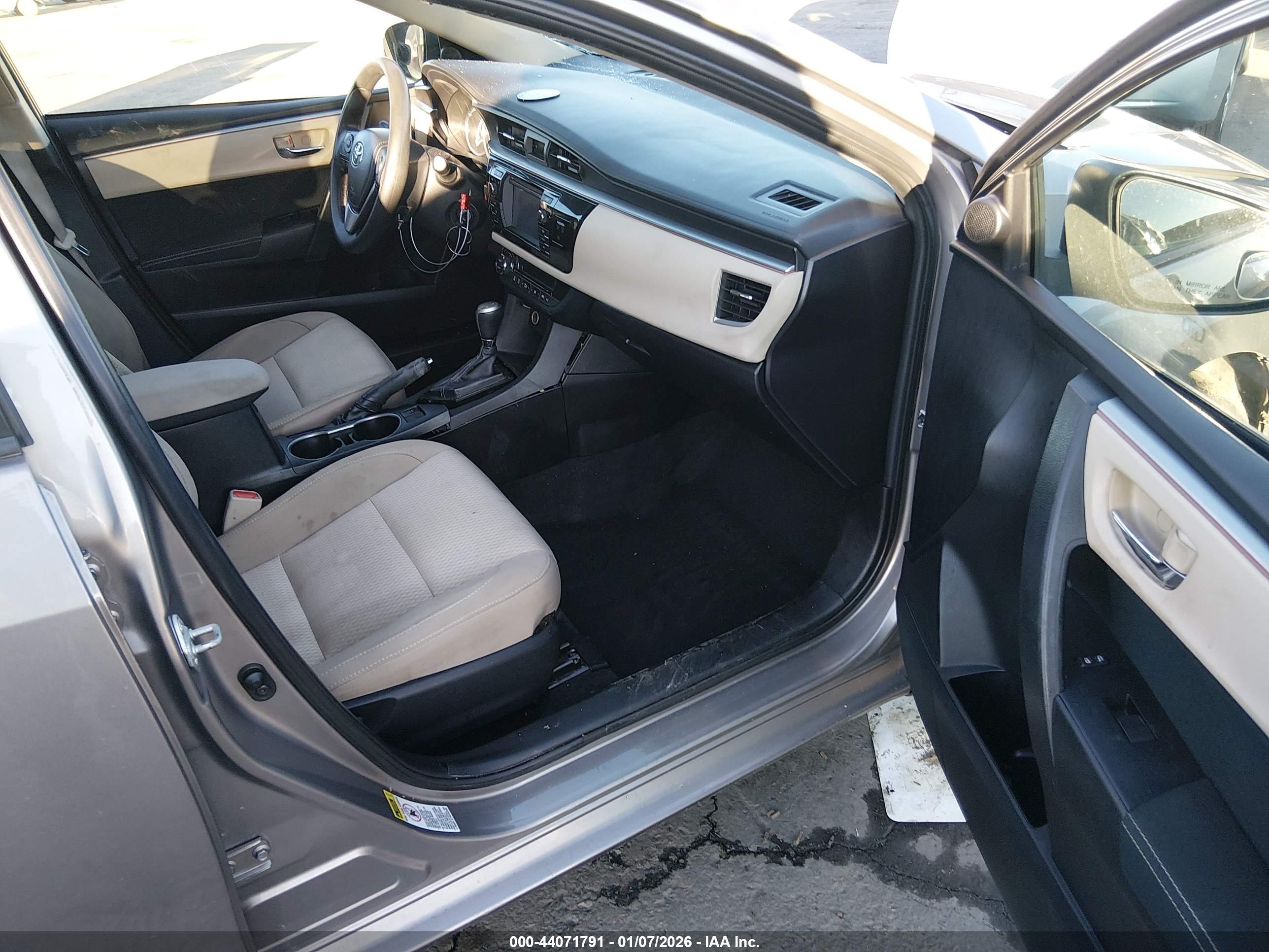 TOYOTA COROLLA image 5