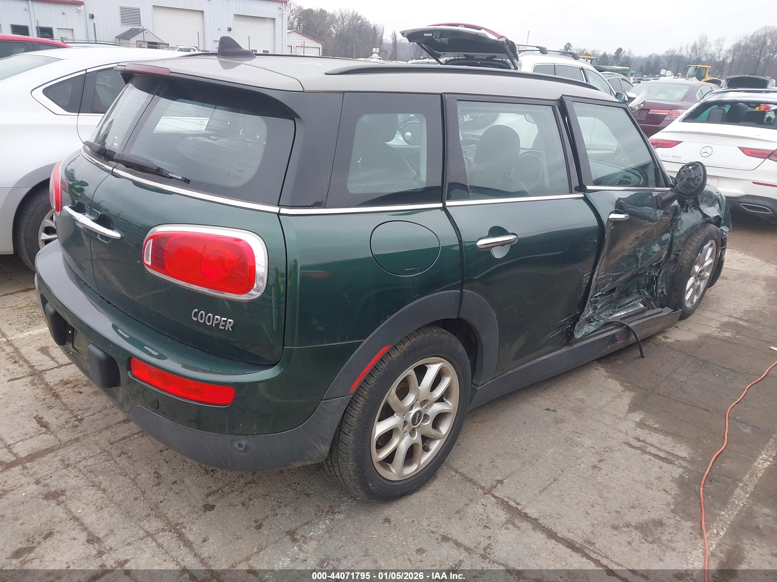 MINI CLUBMAN image 4