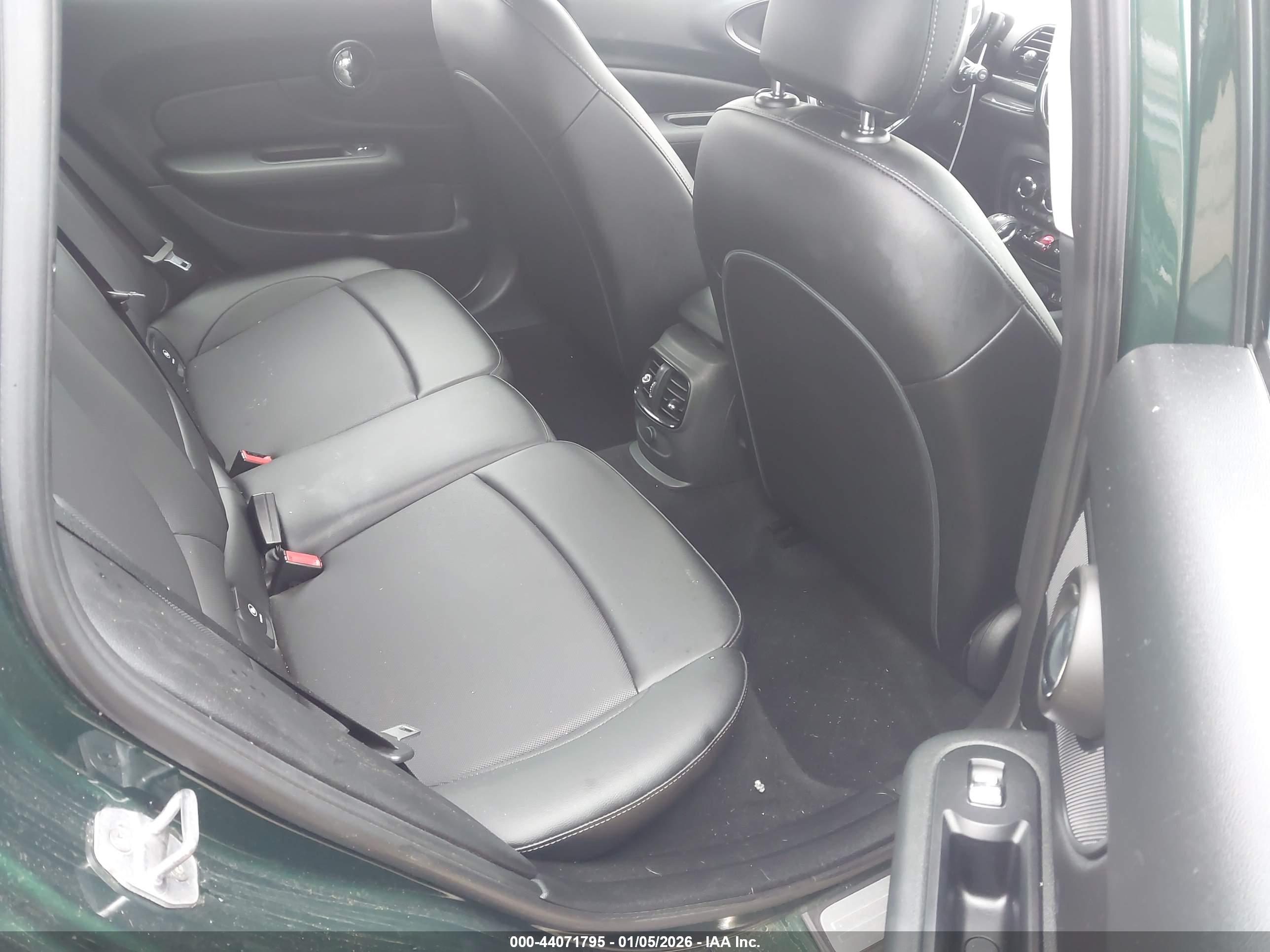 MINI CLUBMAN image 8