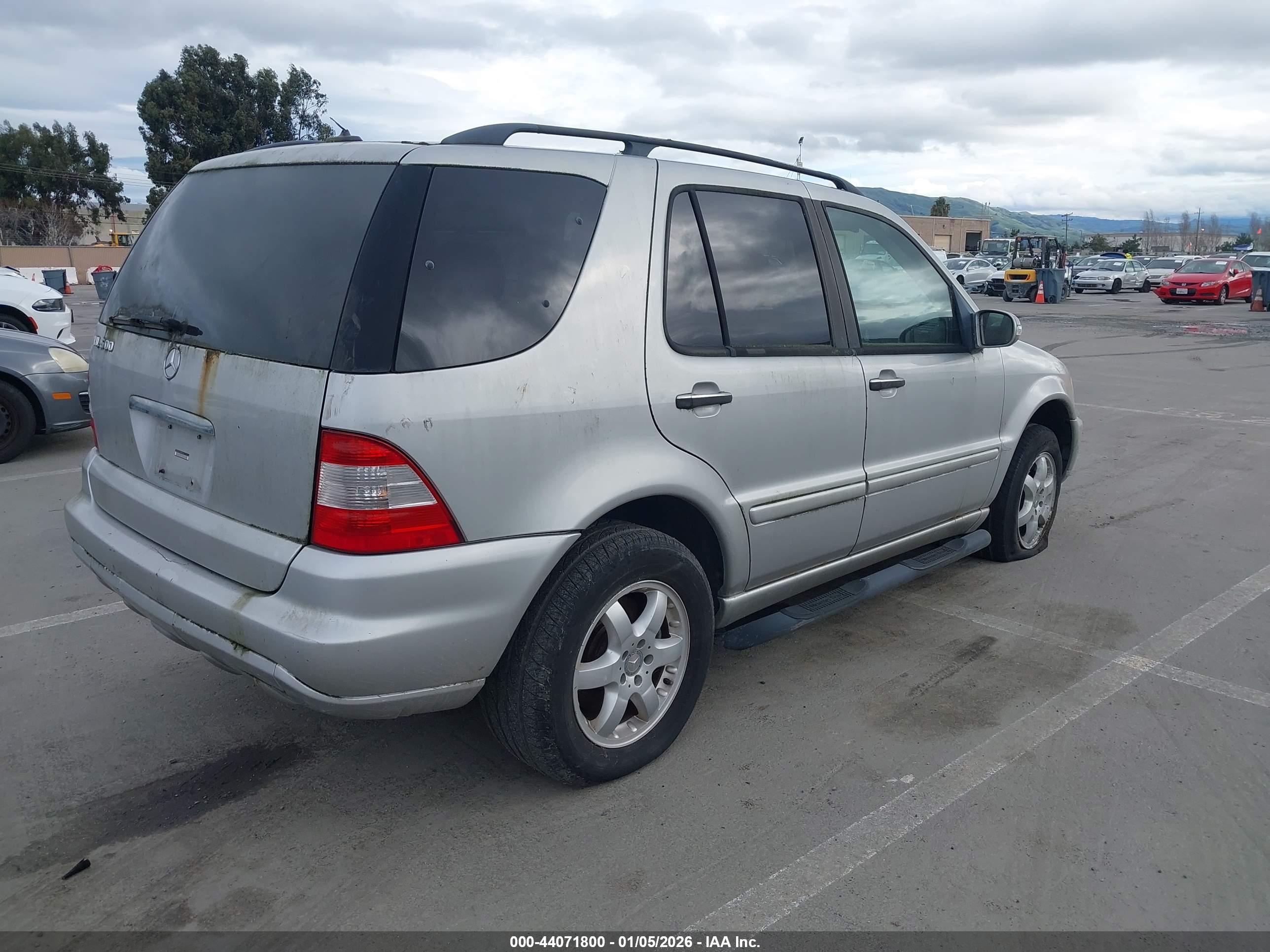 MERCEDES-BENZ ML image 4