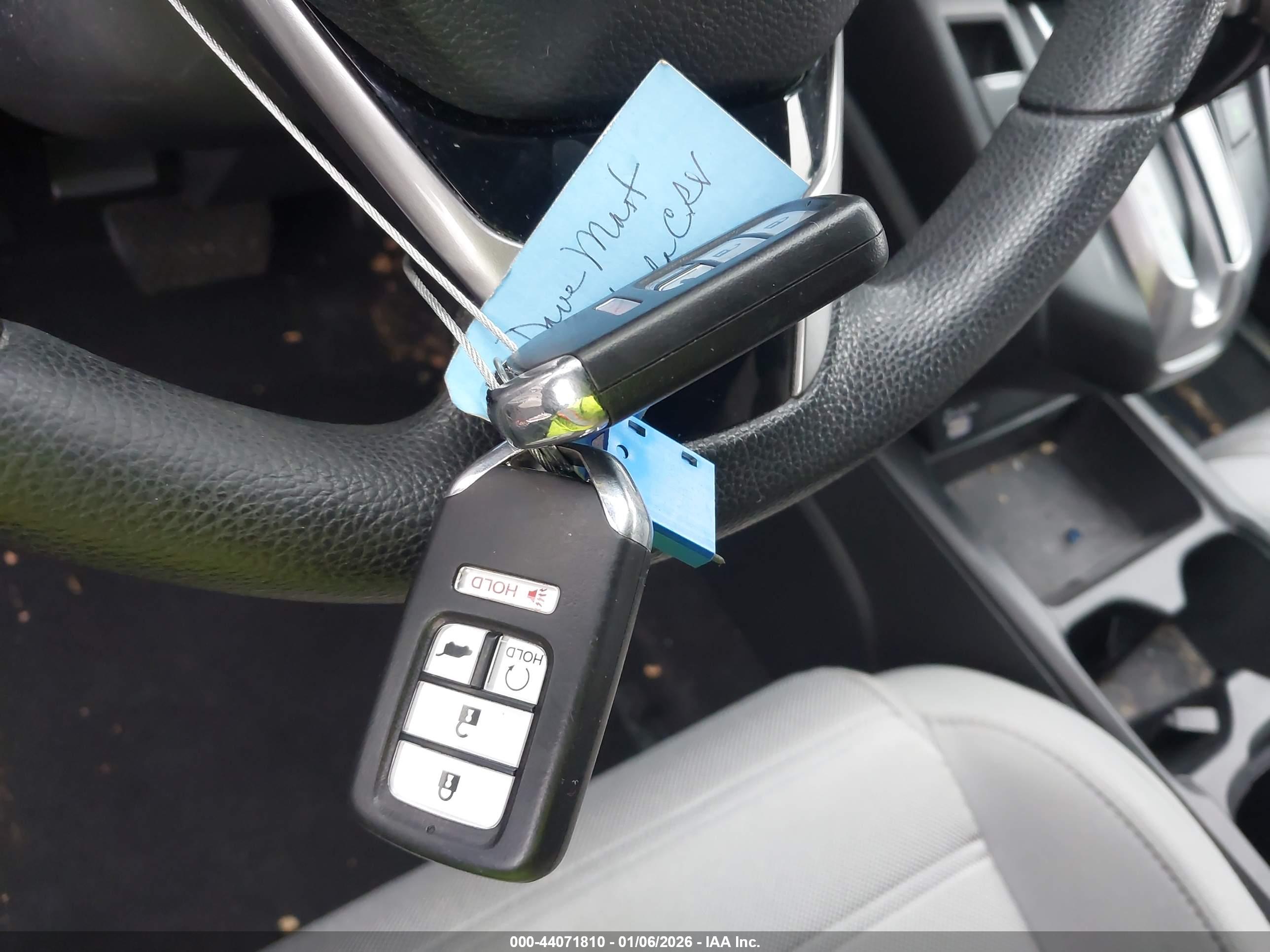 HONDA CR-V image 11