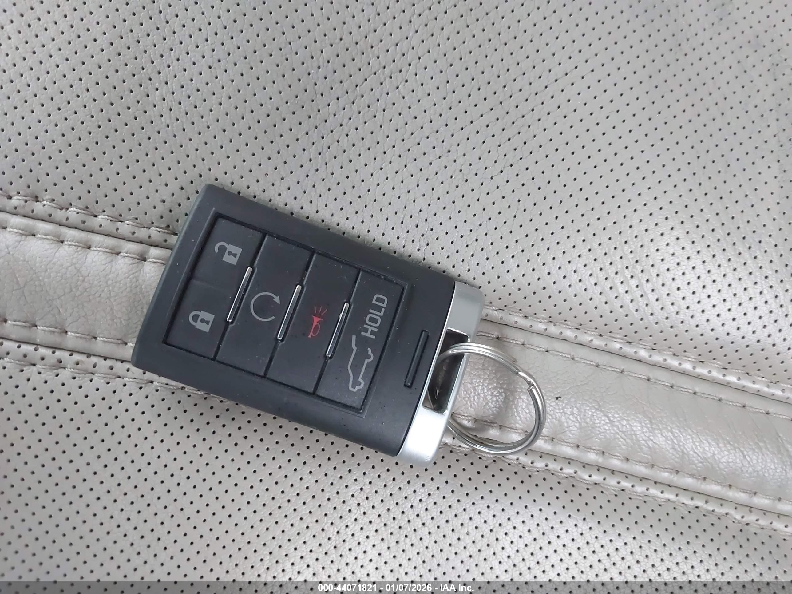 CADILLAC SRX image 11