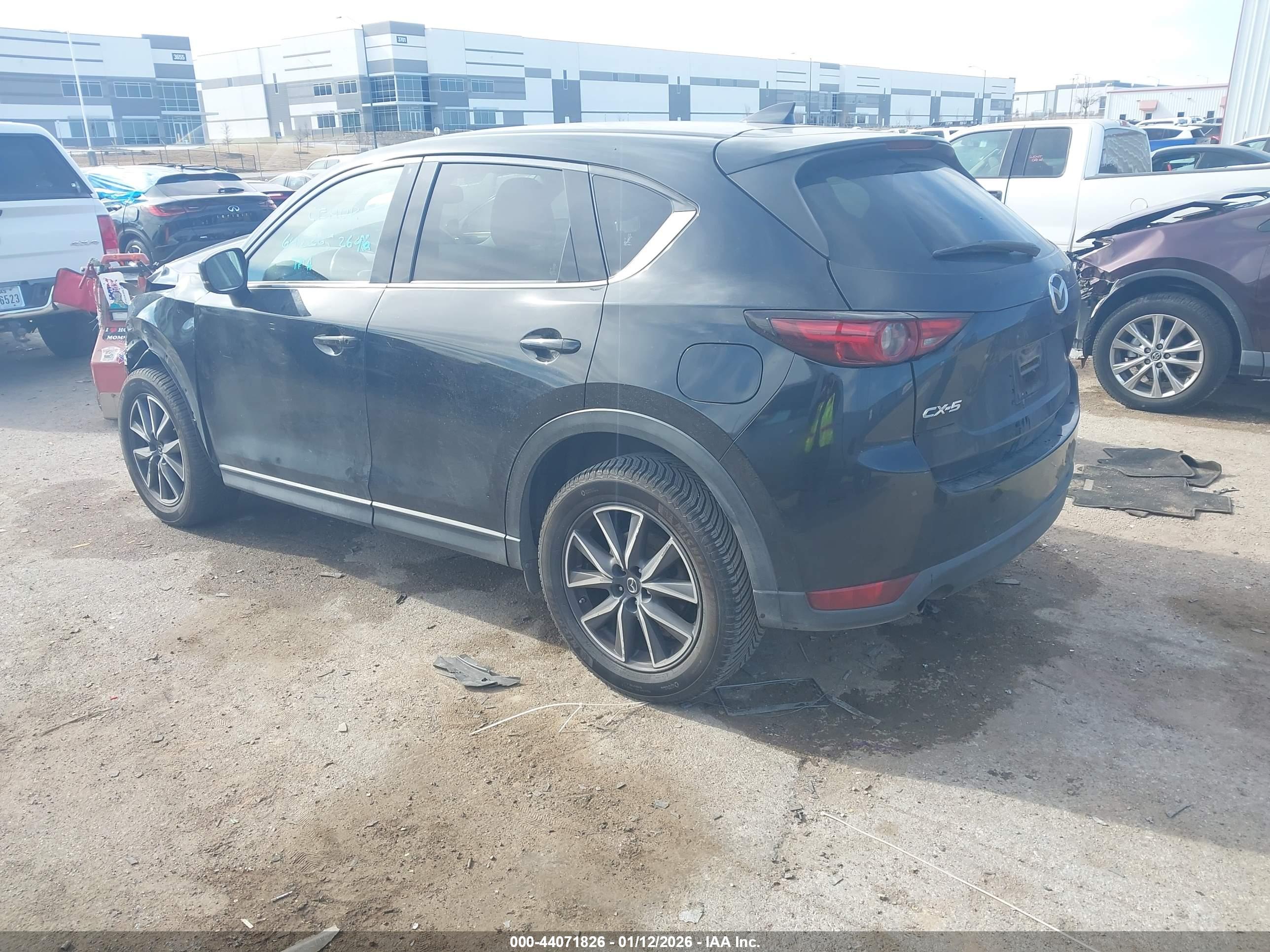MAZDA CX-5 image 3