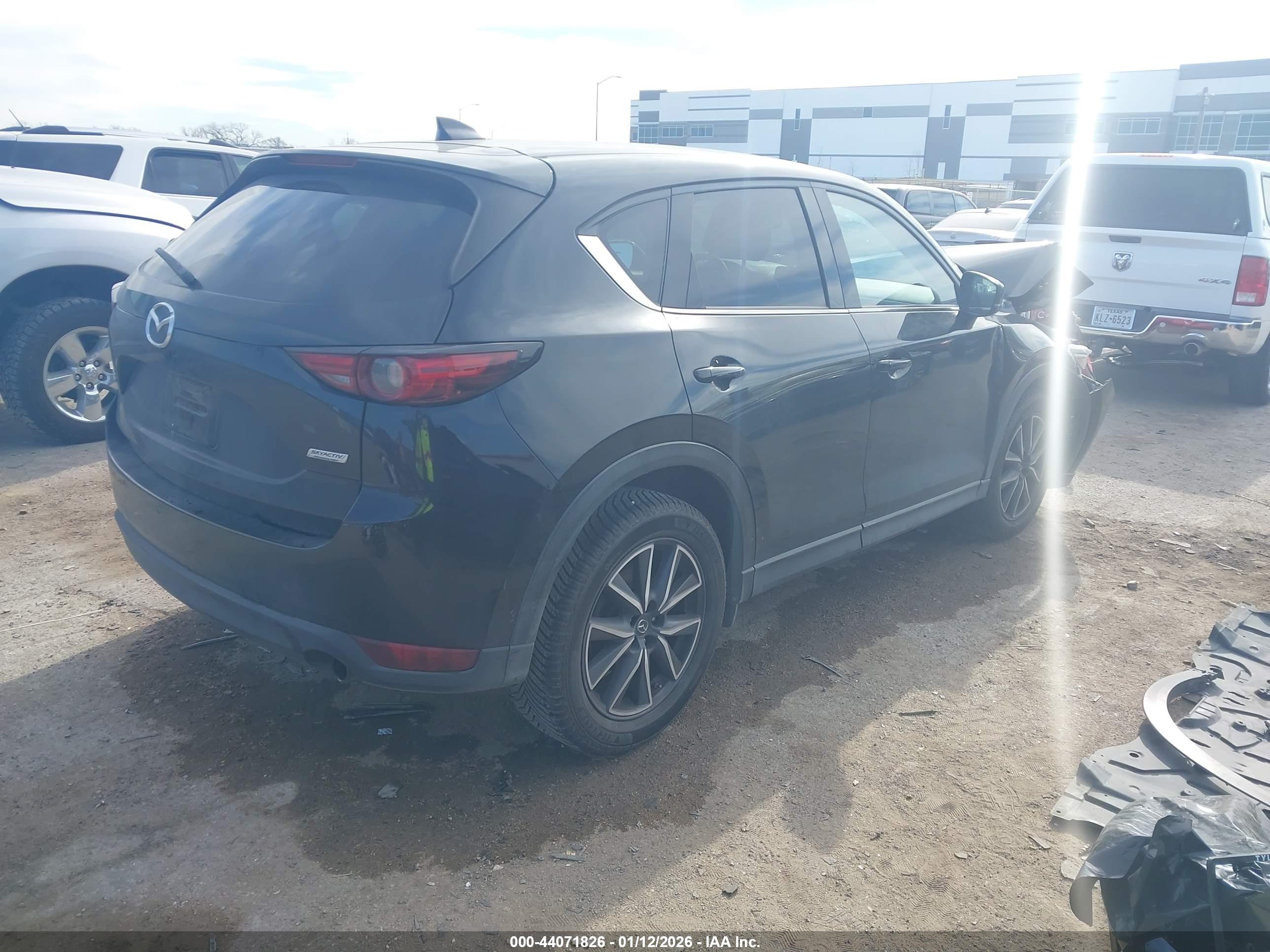 MAZDA CX-5 image 4