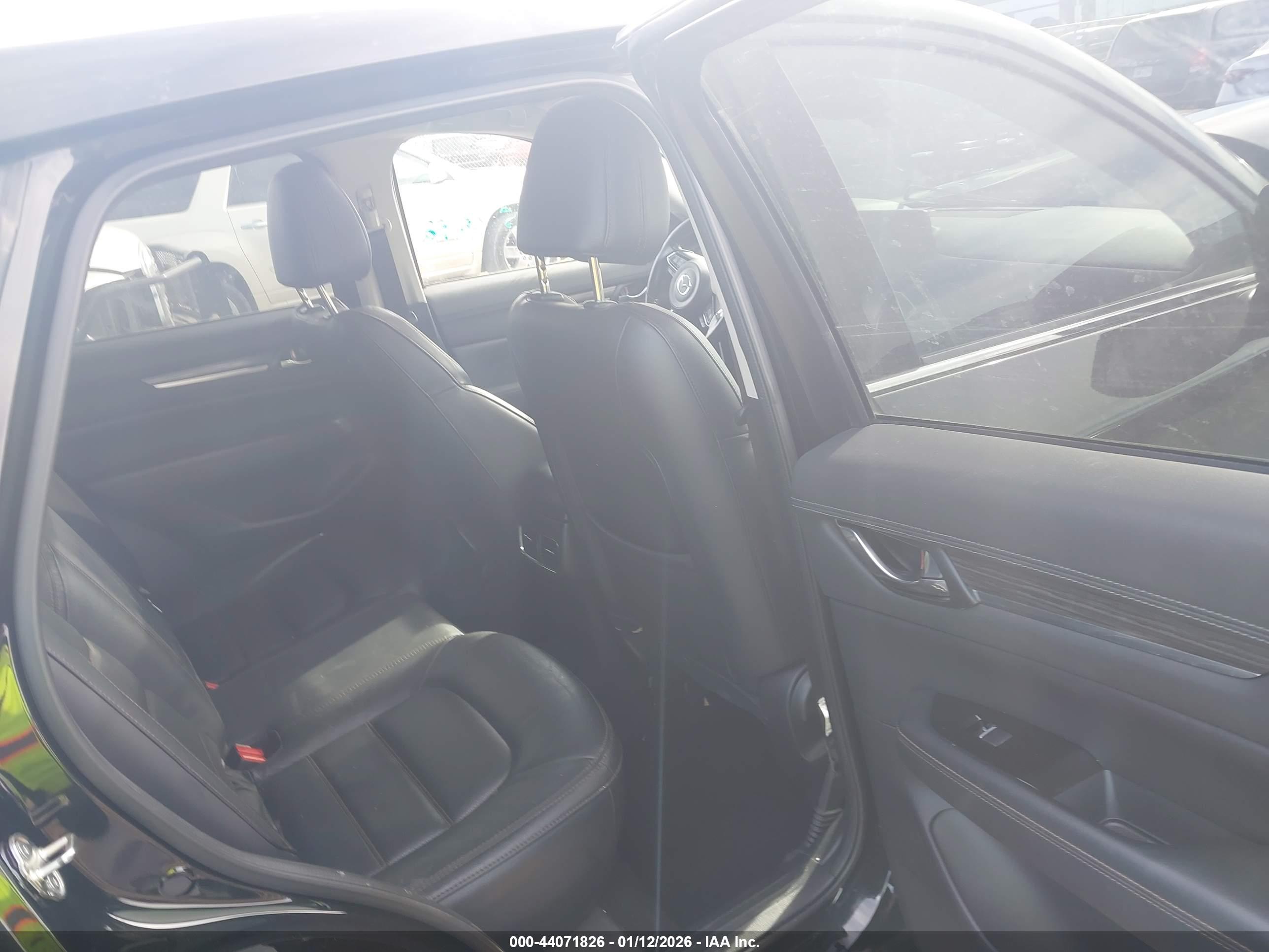 MAZDA CX-5 image 8
