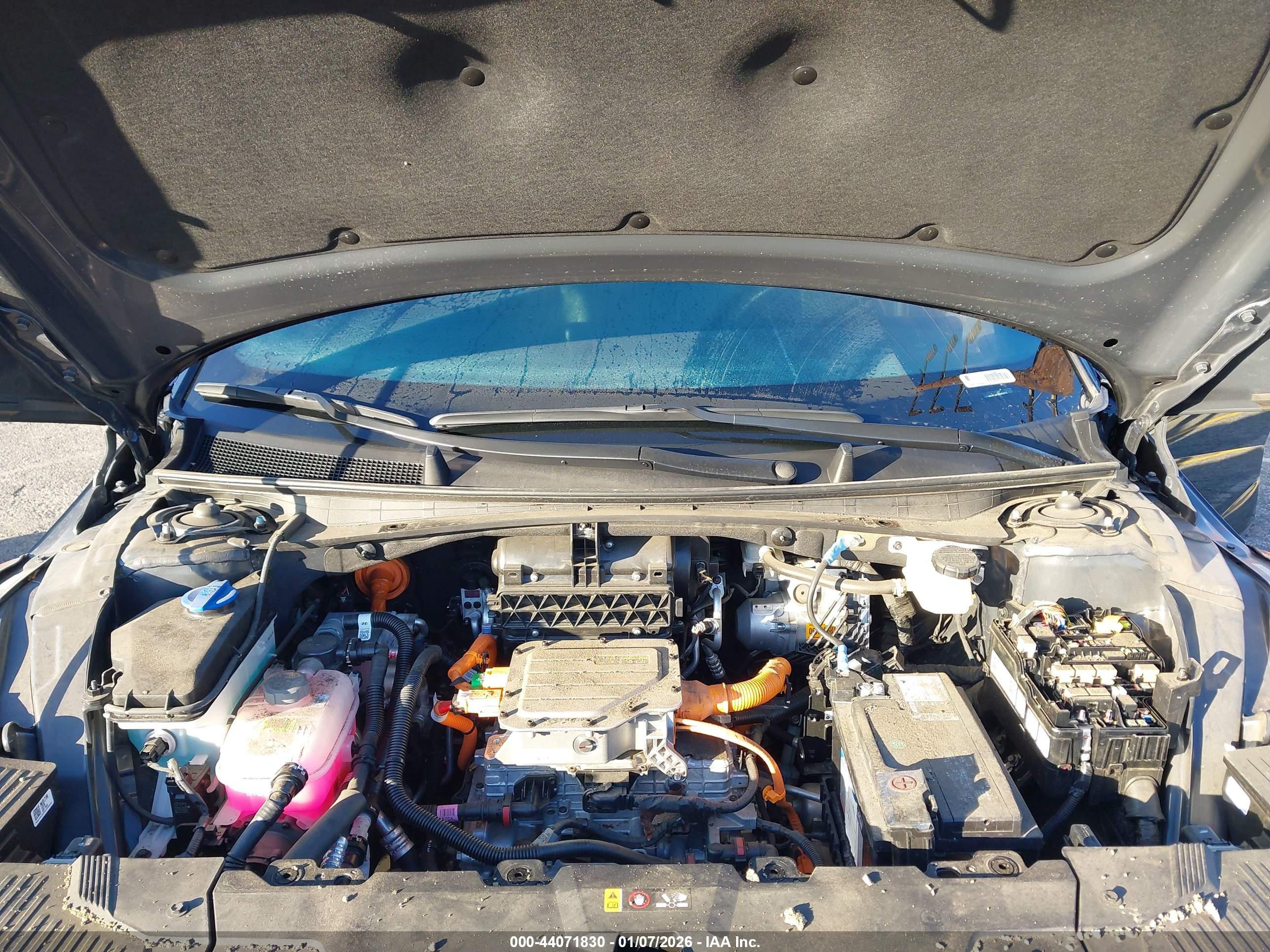 HYUNDAI IONIQ image 10