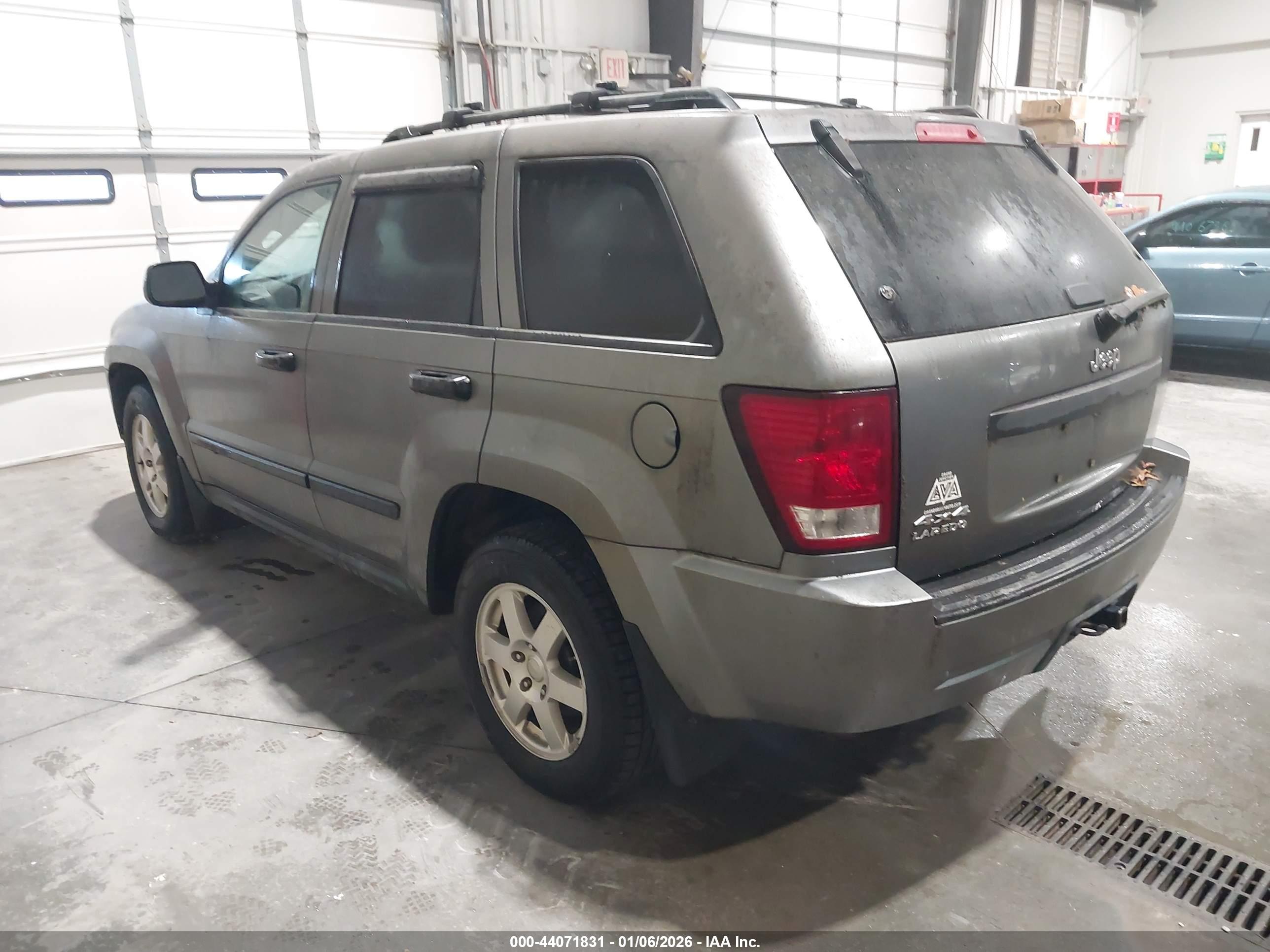 JEEP GRAND image 3