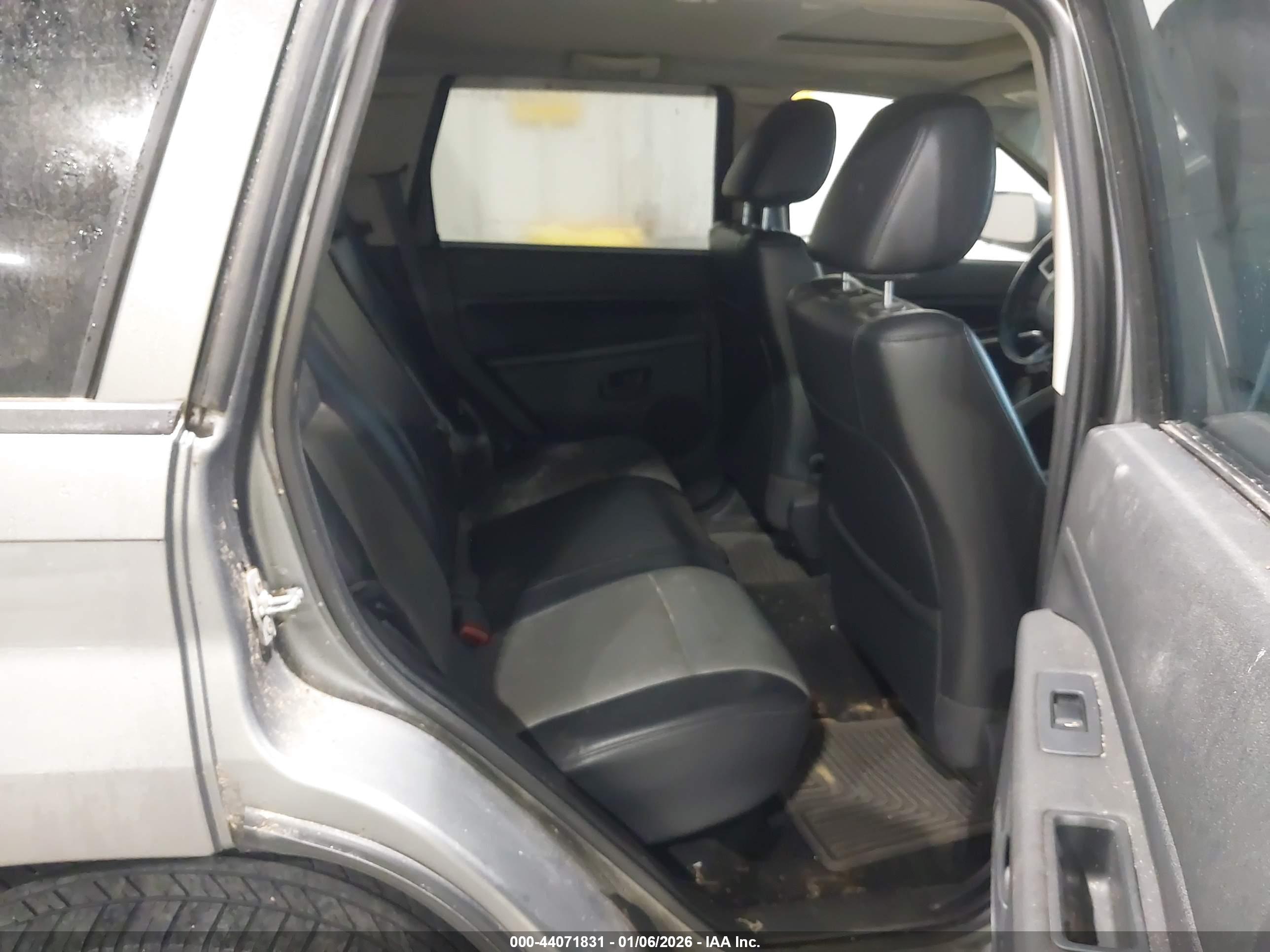 JEEP GRAND image 8