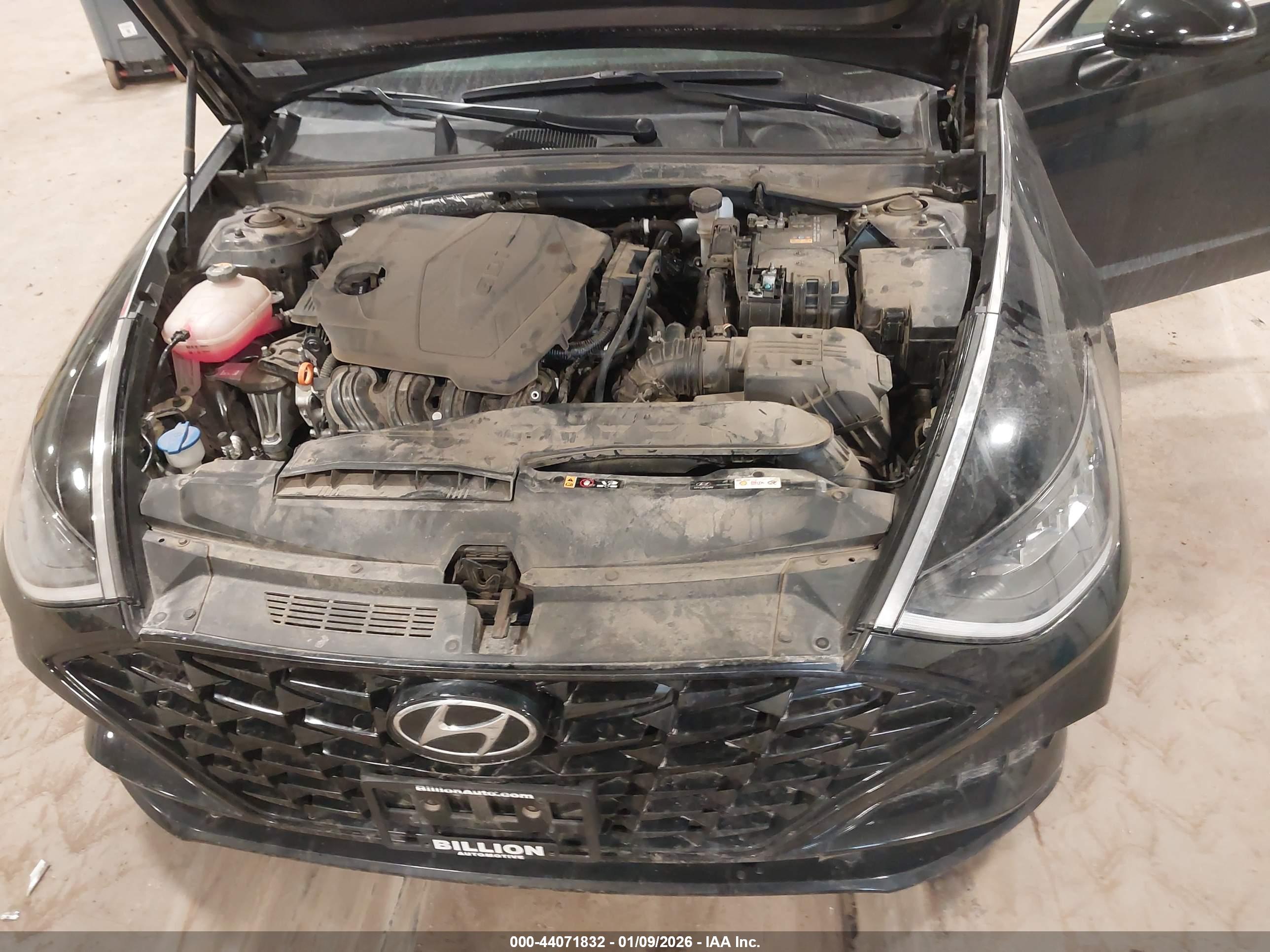 HYUNDAI SONATA image 10