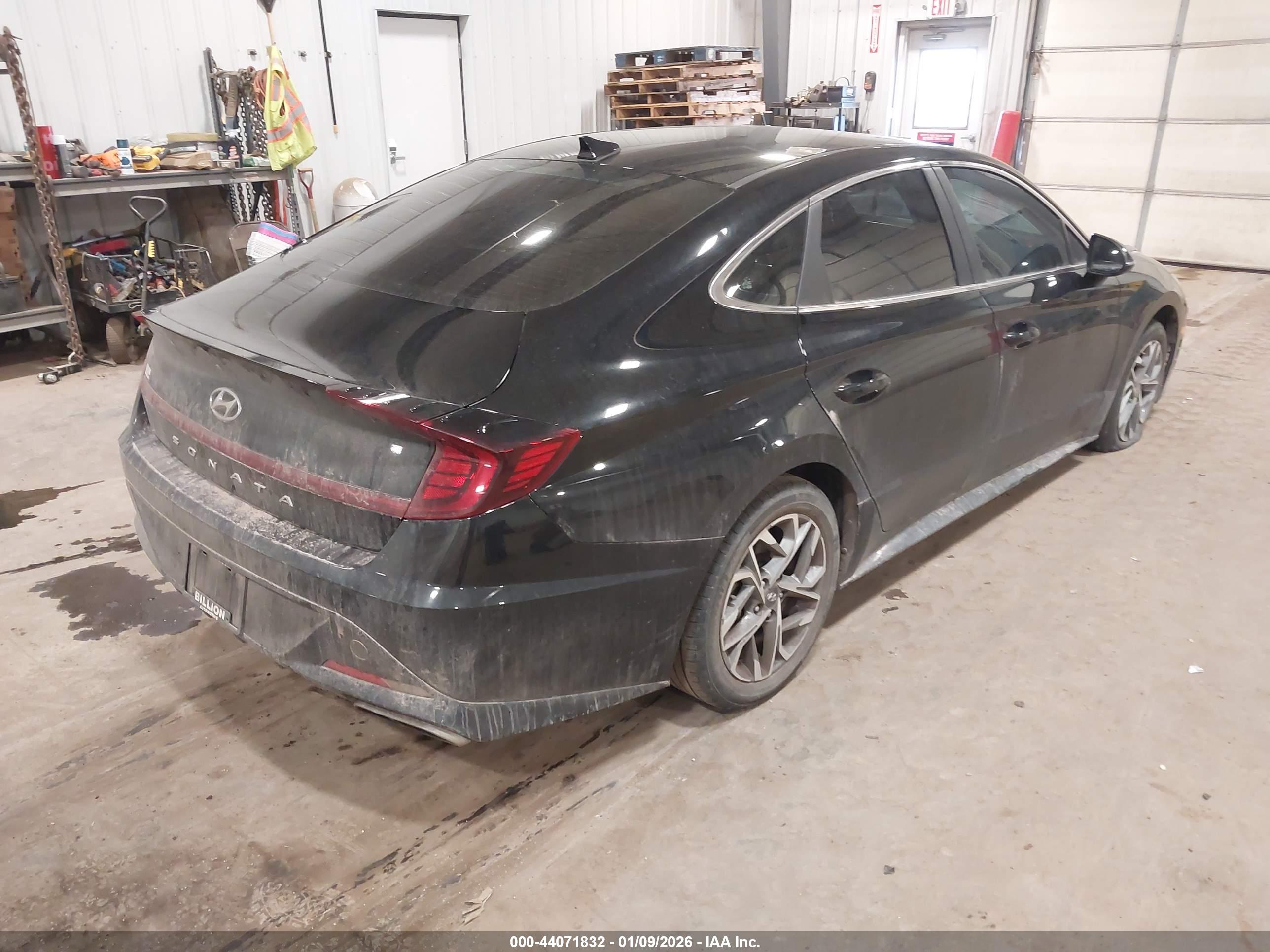 HYUNDAI SONATA image 4