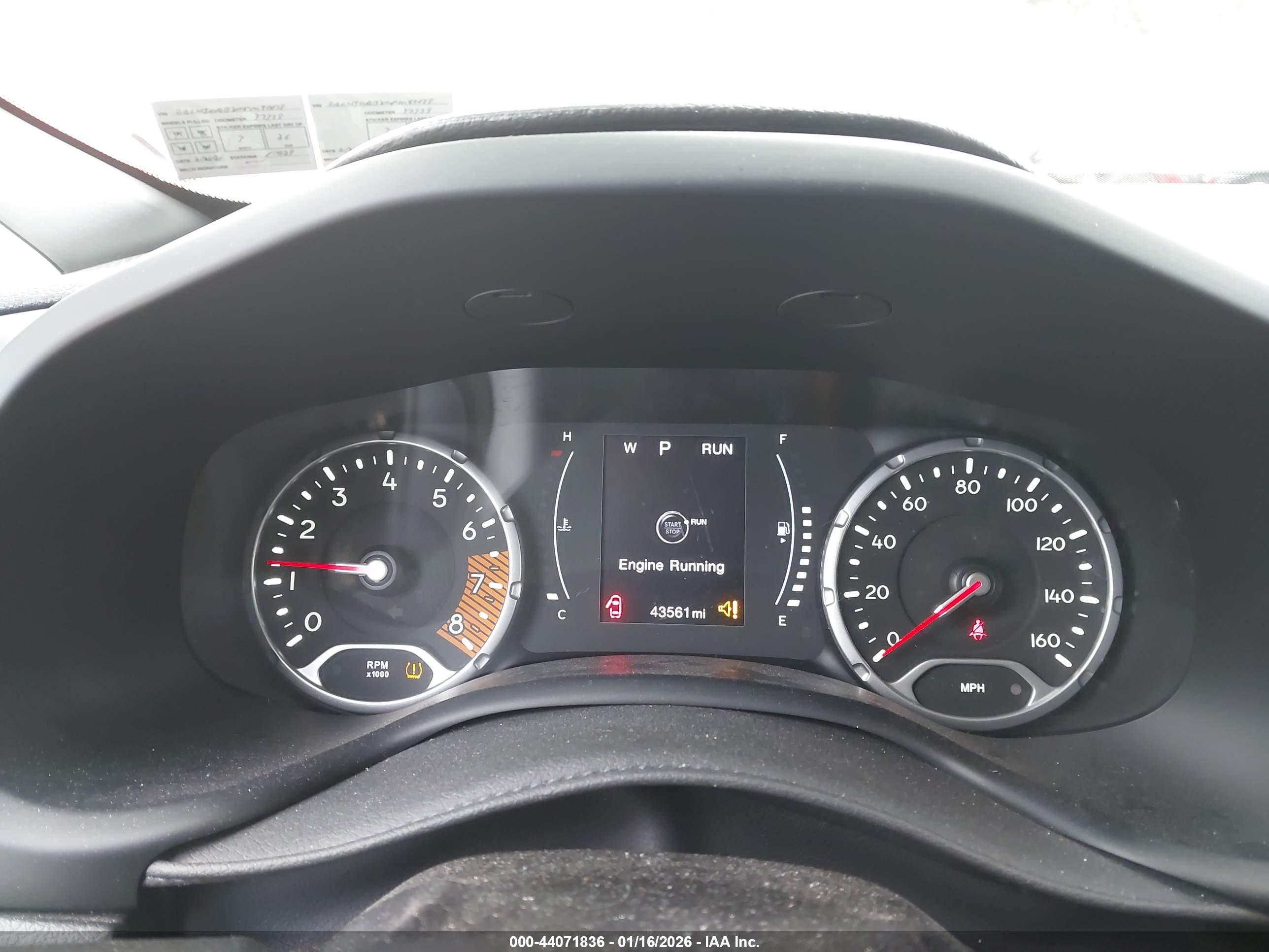 JEEP RENEGADE image 7