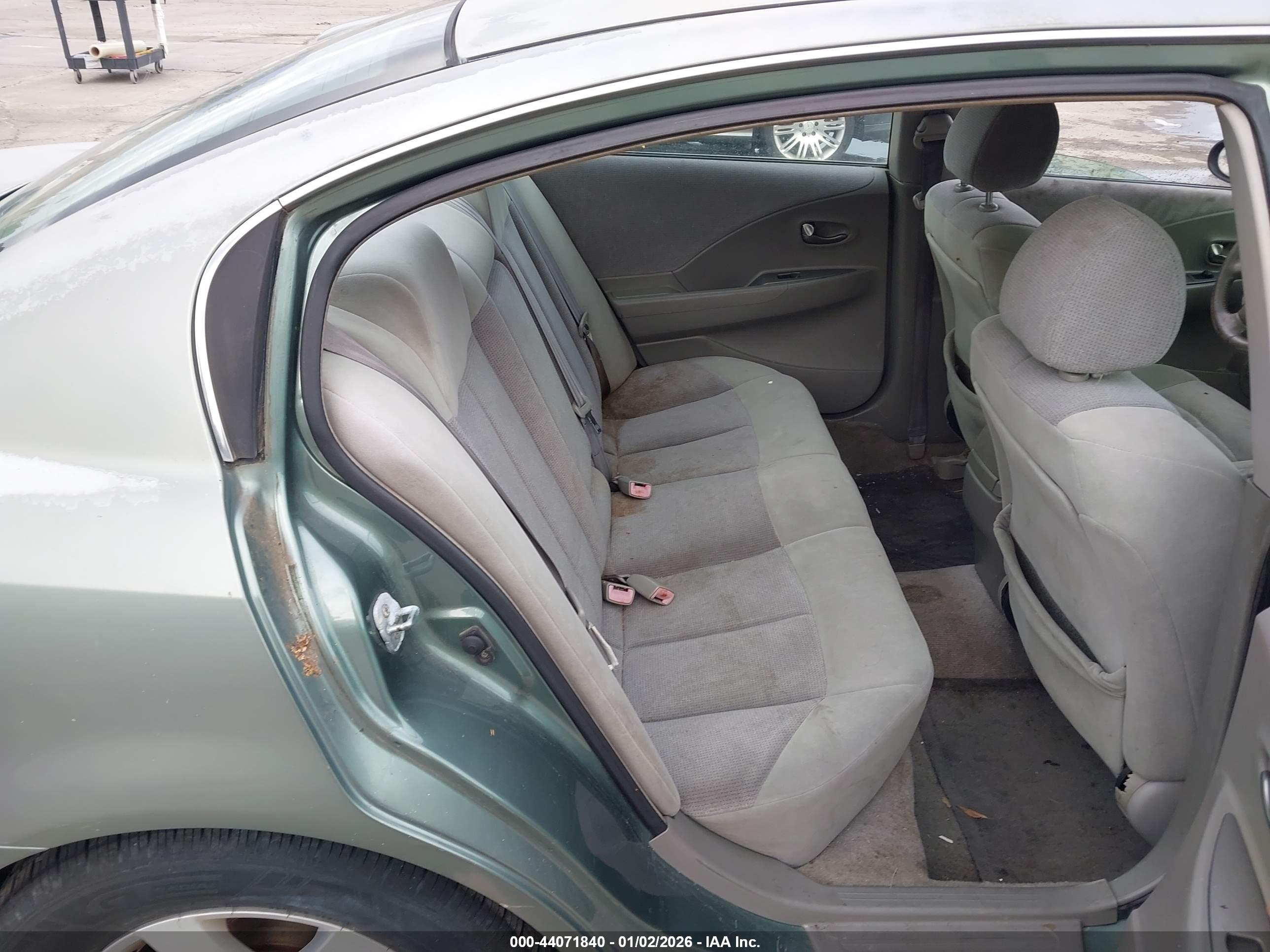 NISSAN ALTIMA image 8