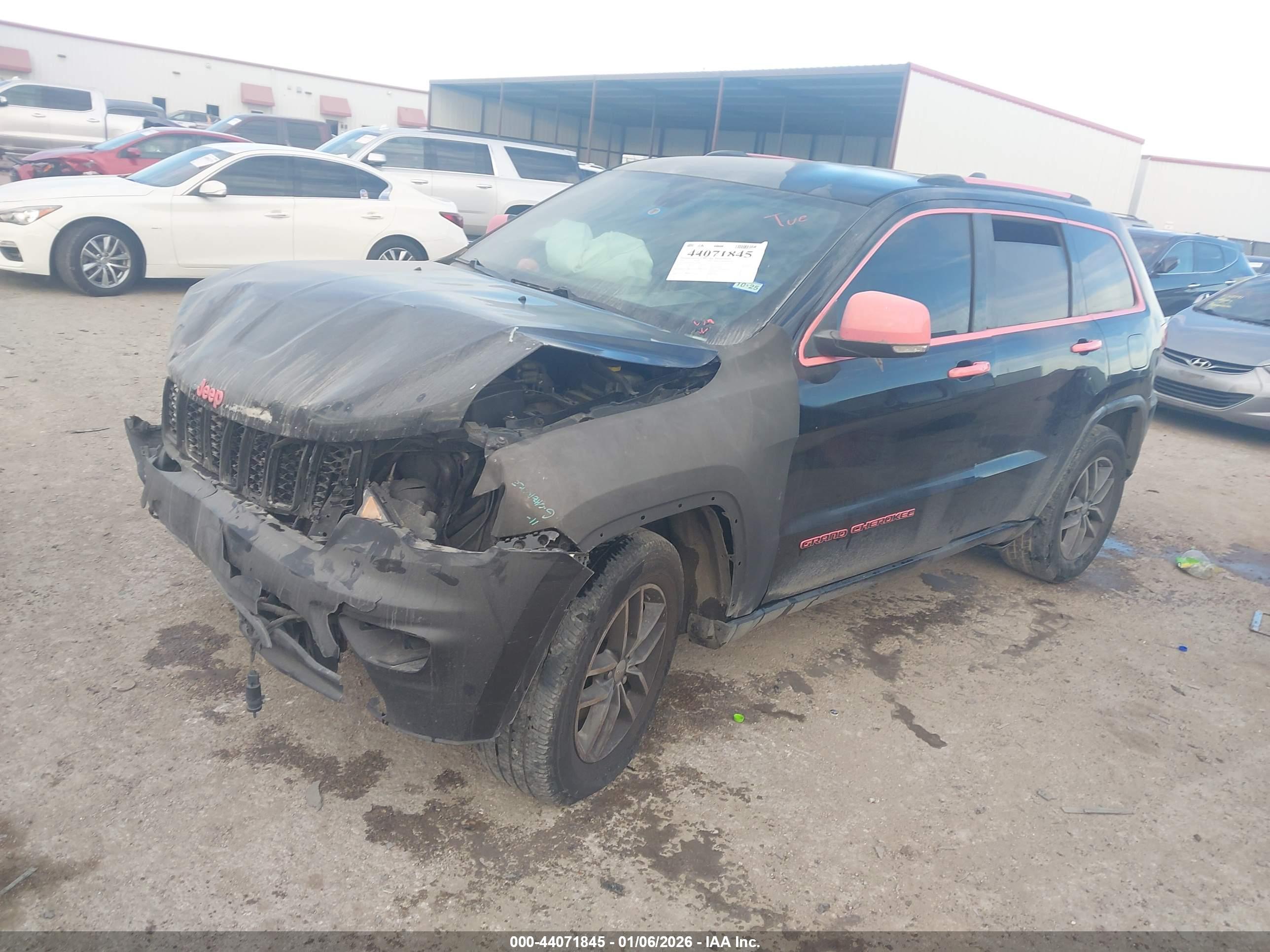 JEEP GRAND image 2