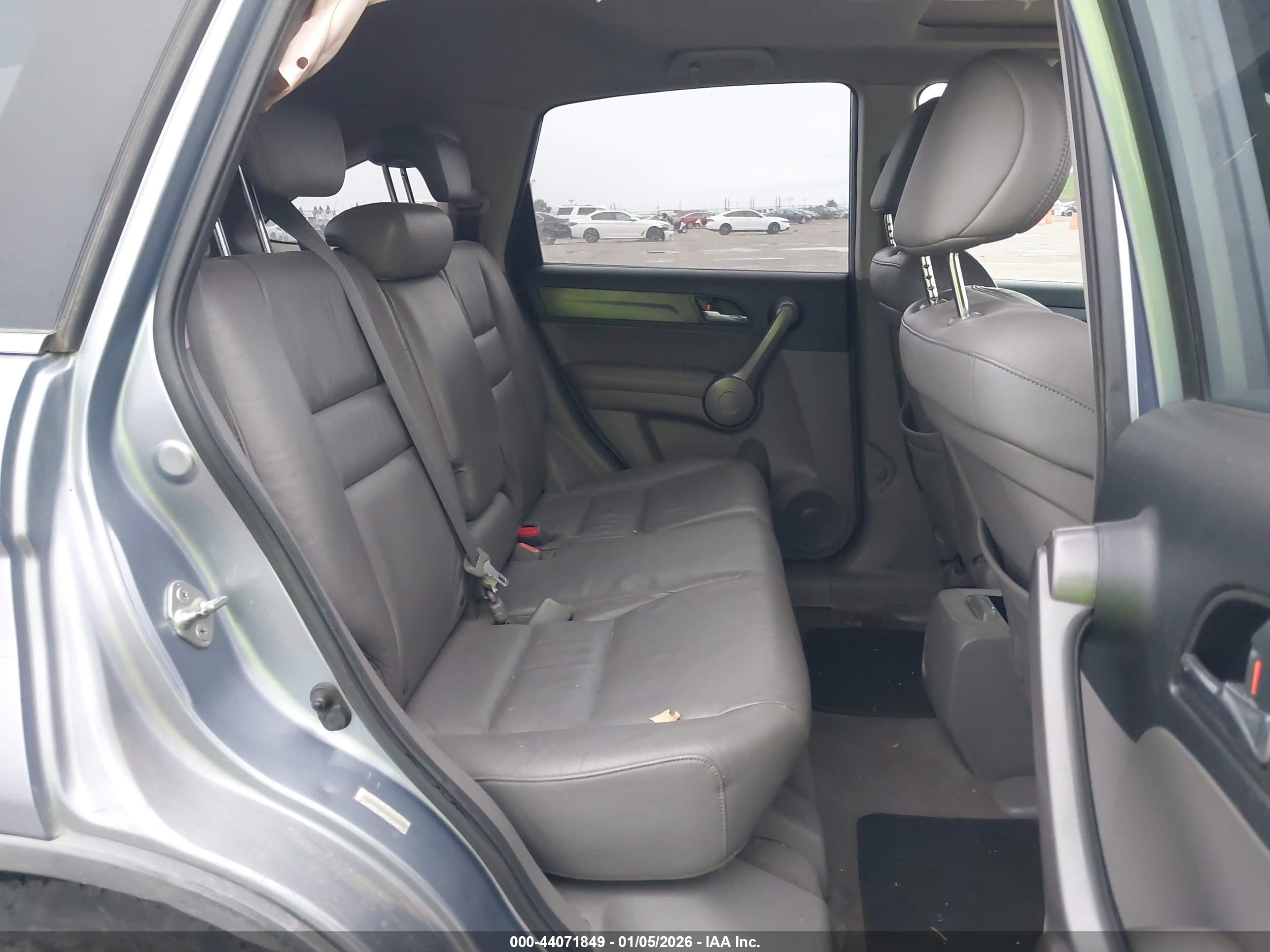 HONDA CR-V image 8