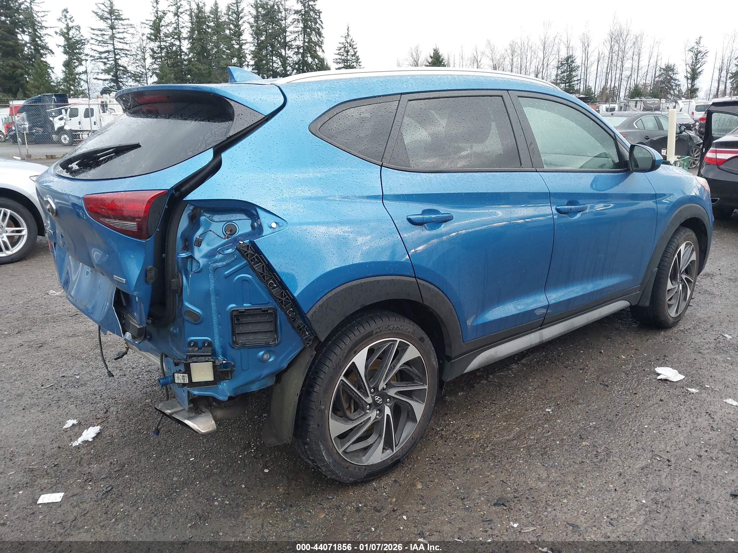 HYUNDAI TUCSON image 4