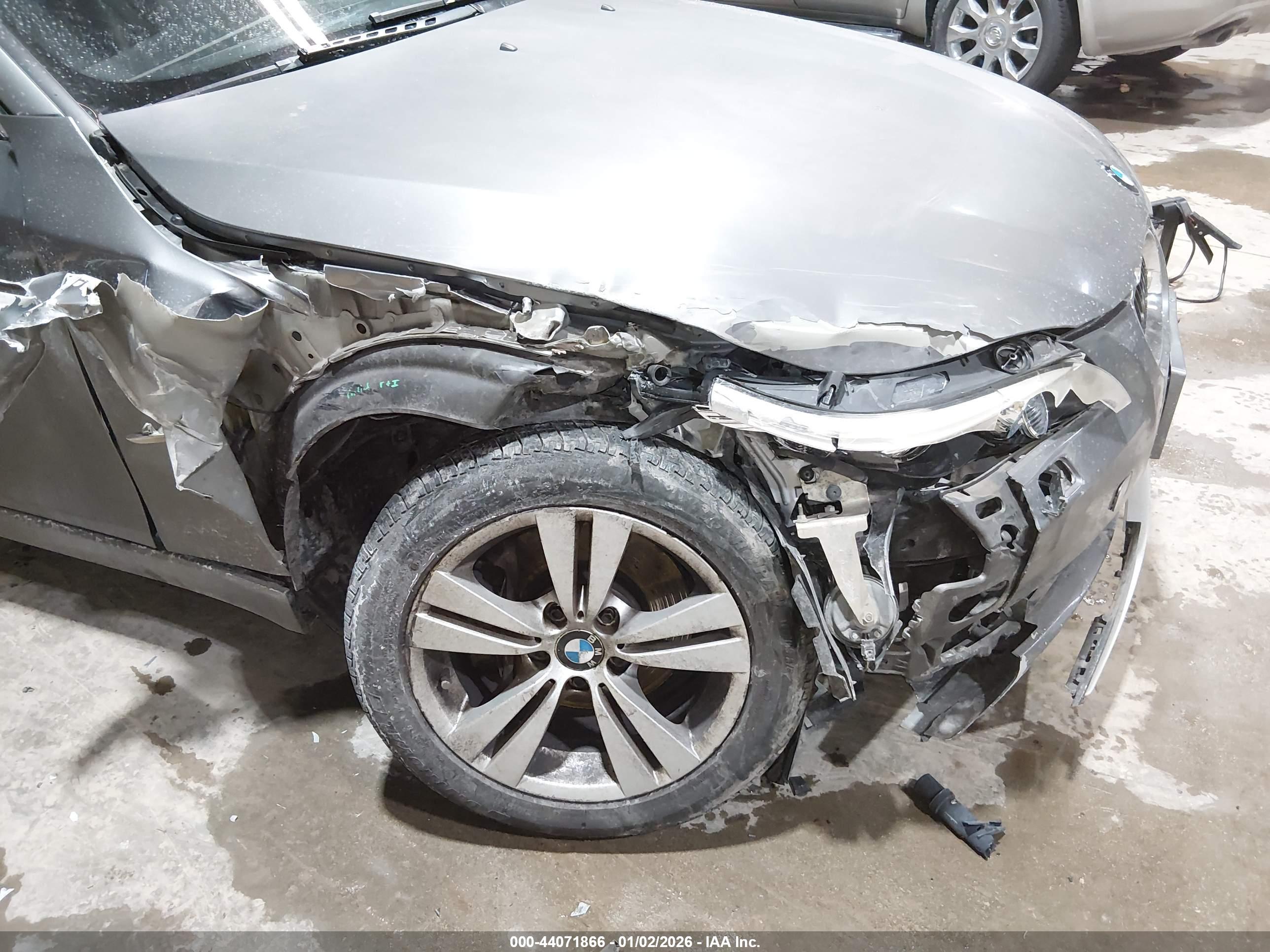 BMW 528I image 6