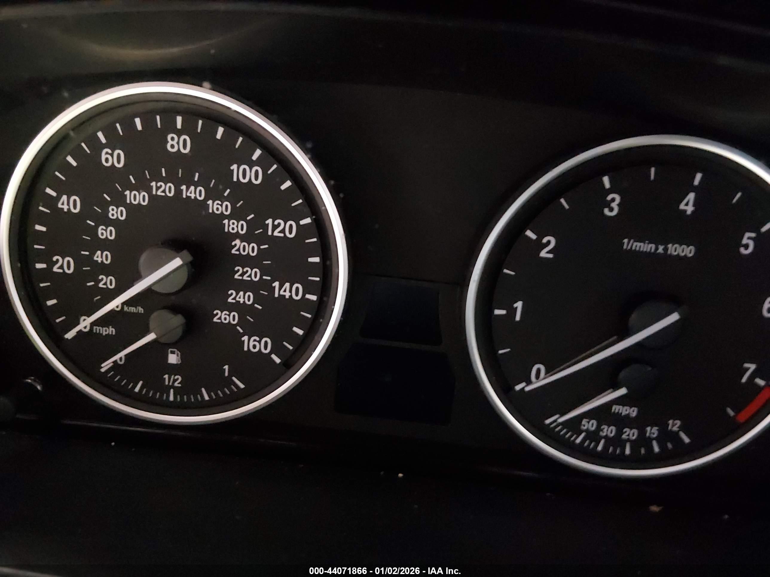 BMW 528I image 7