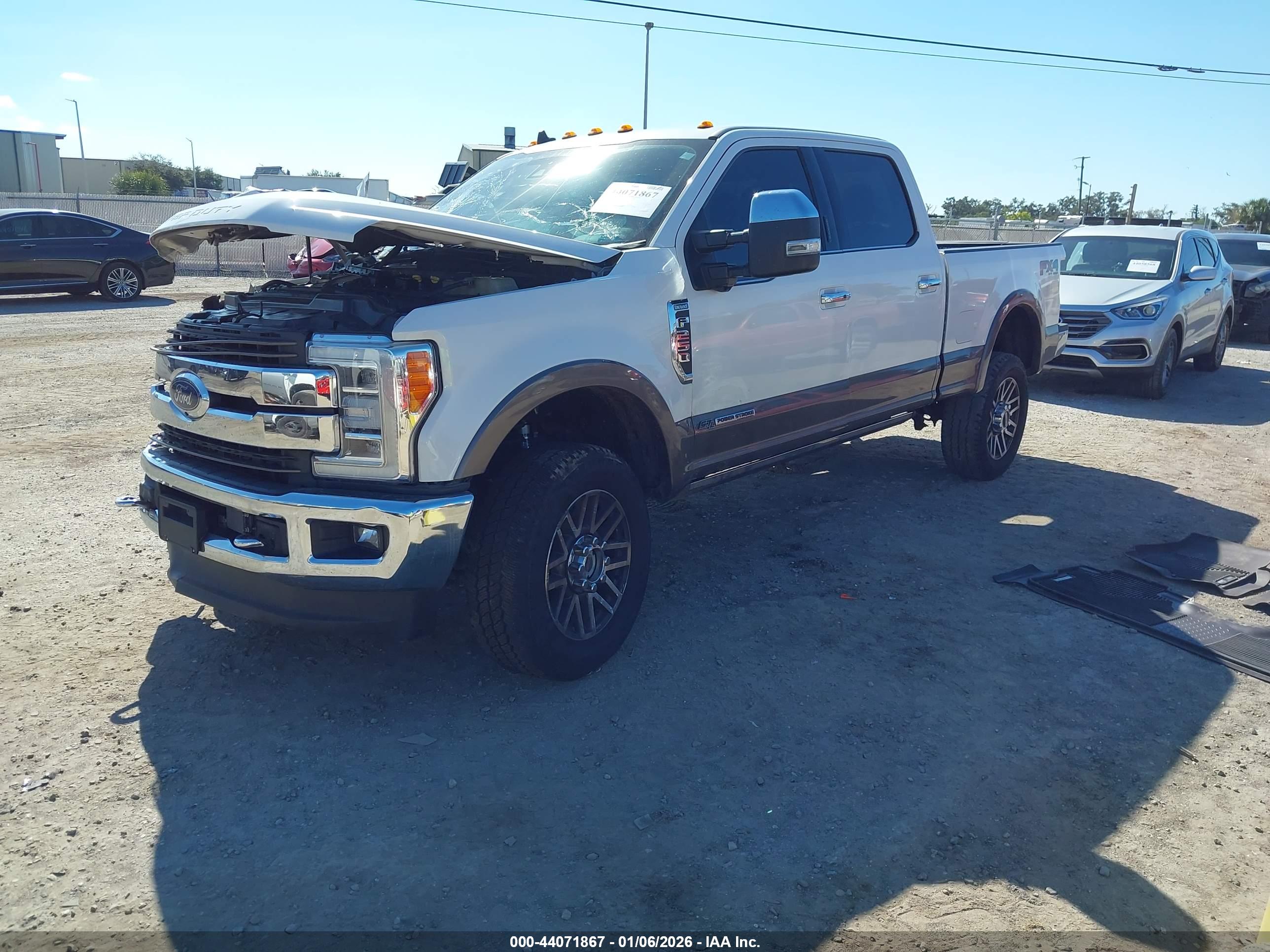 FORD F-250 image 2