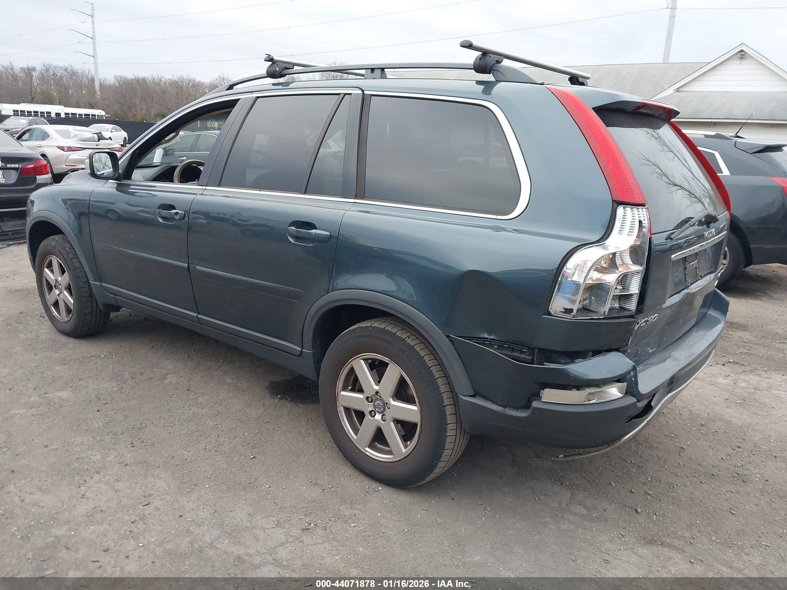 VOLVO XC90 image 3
