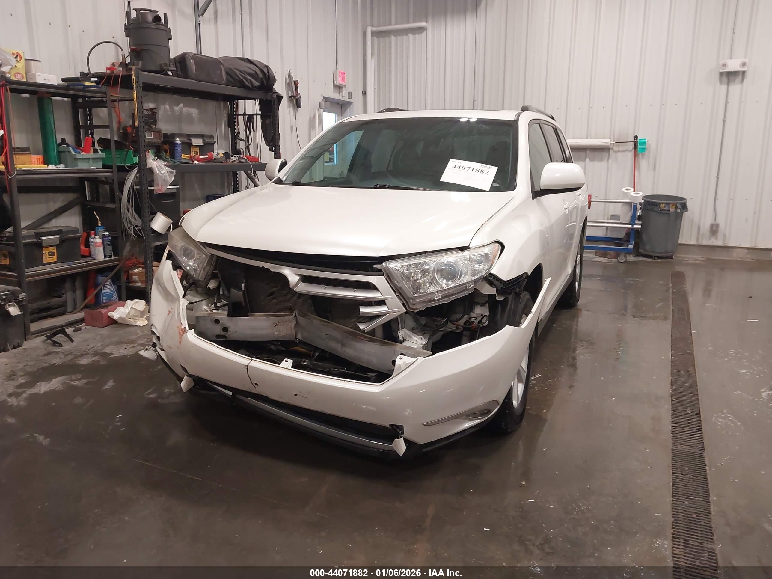 TOYOTA HIGHLANDER image 6
