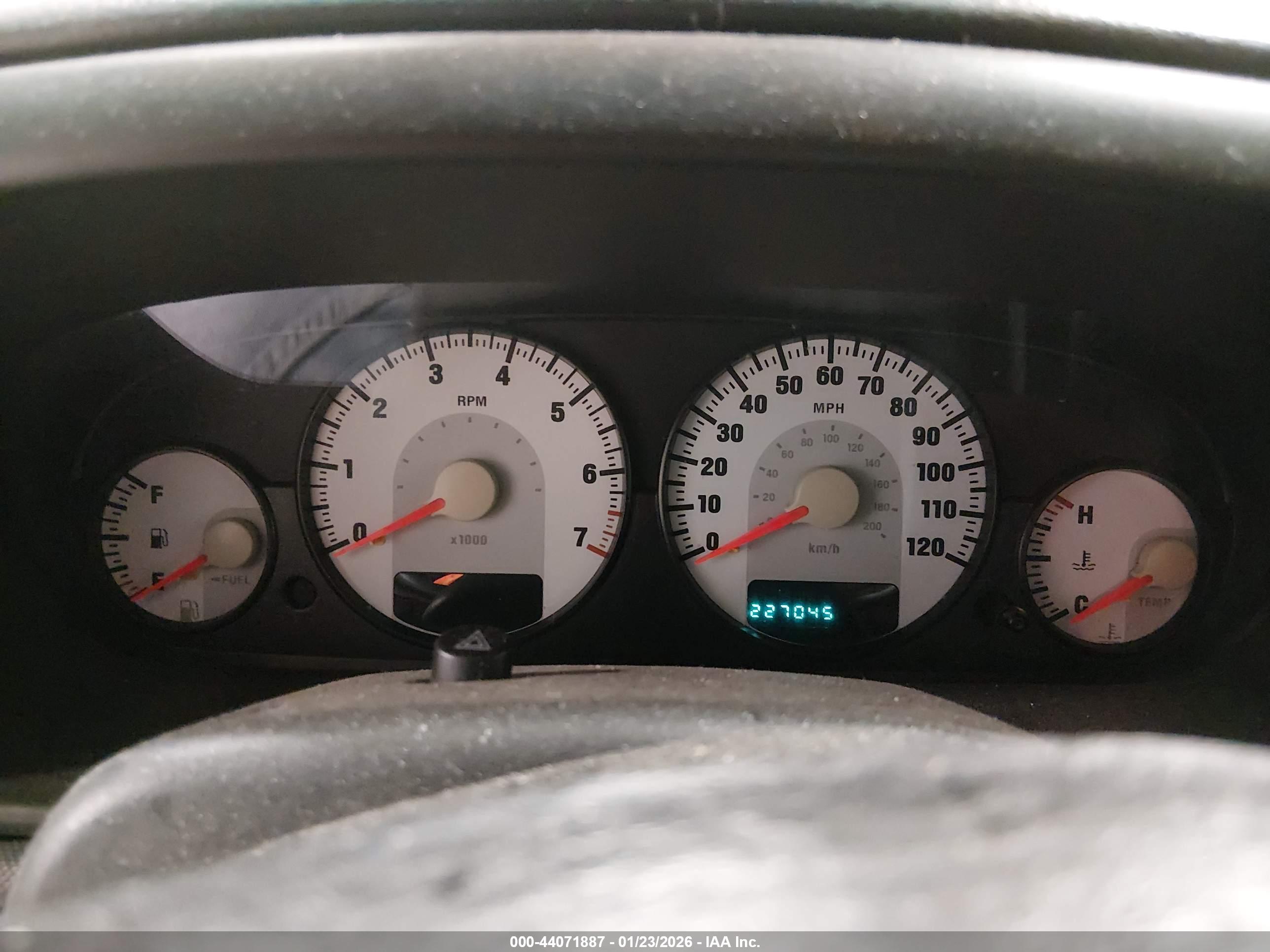 DODGE STRATUS image 7