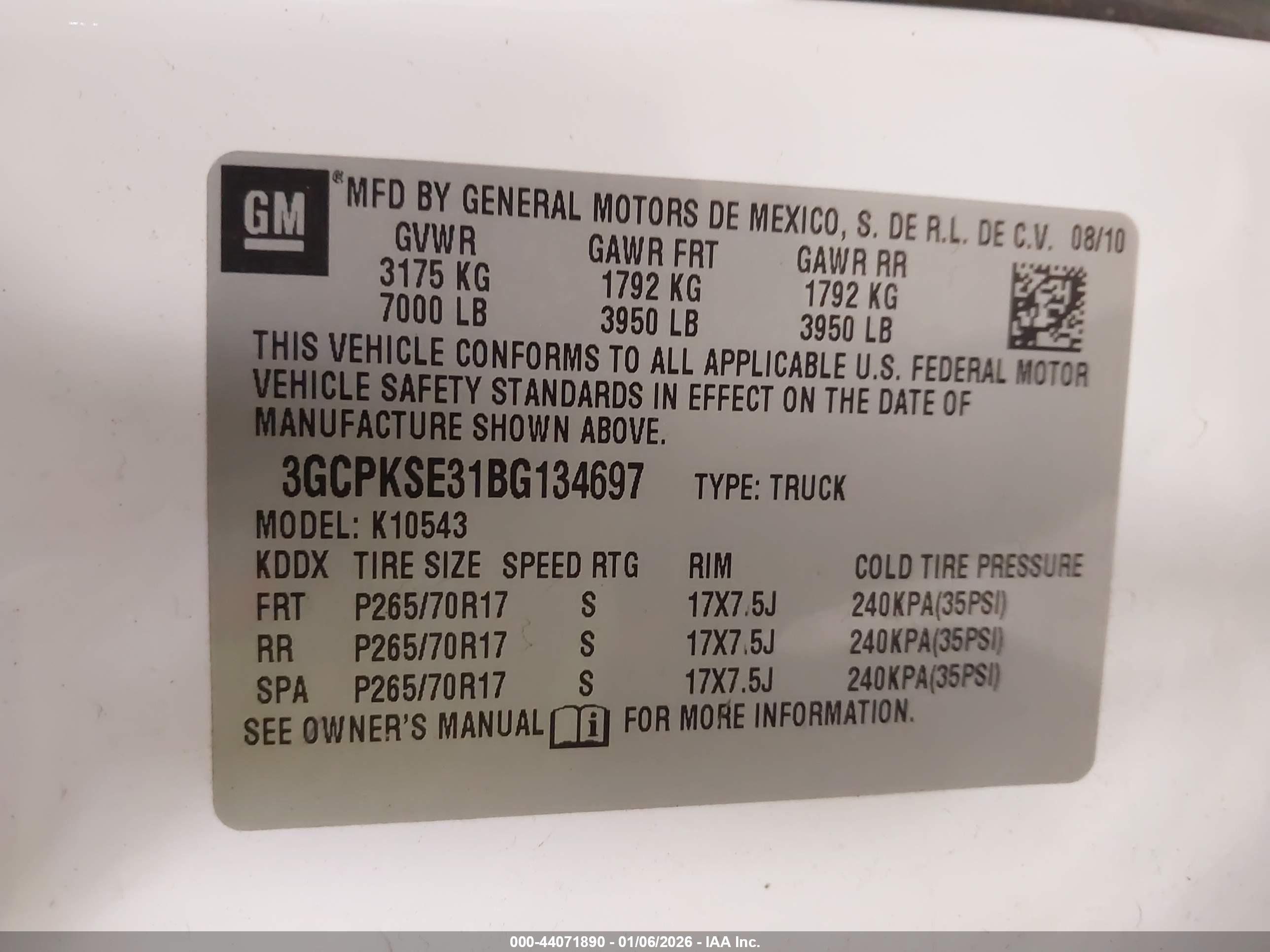 CHEVROLET SILVERADO image 9
