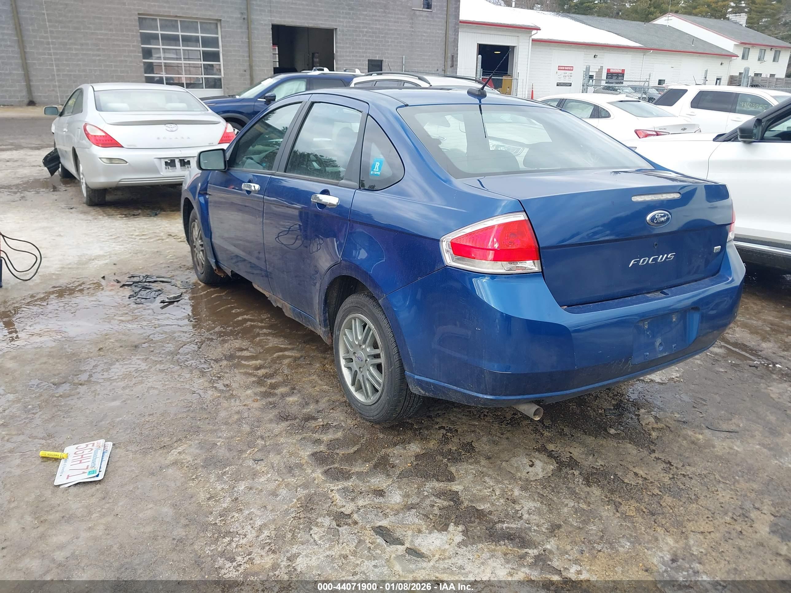 FORD FOCUS image 3