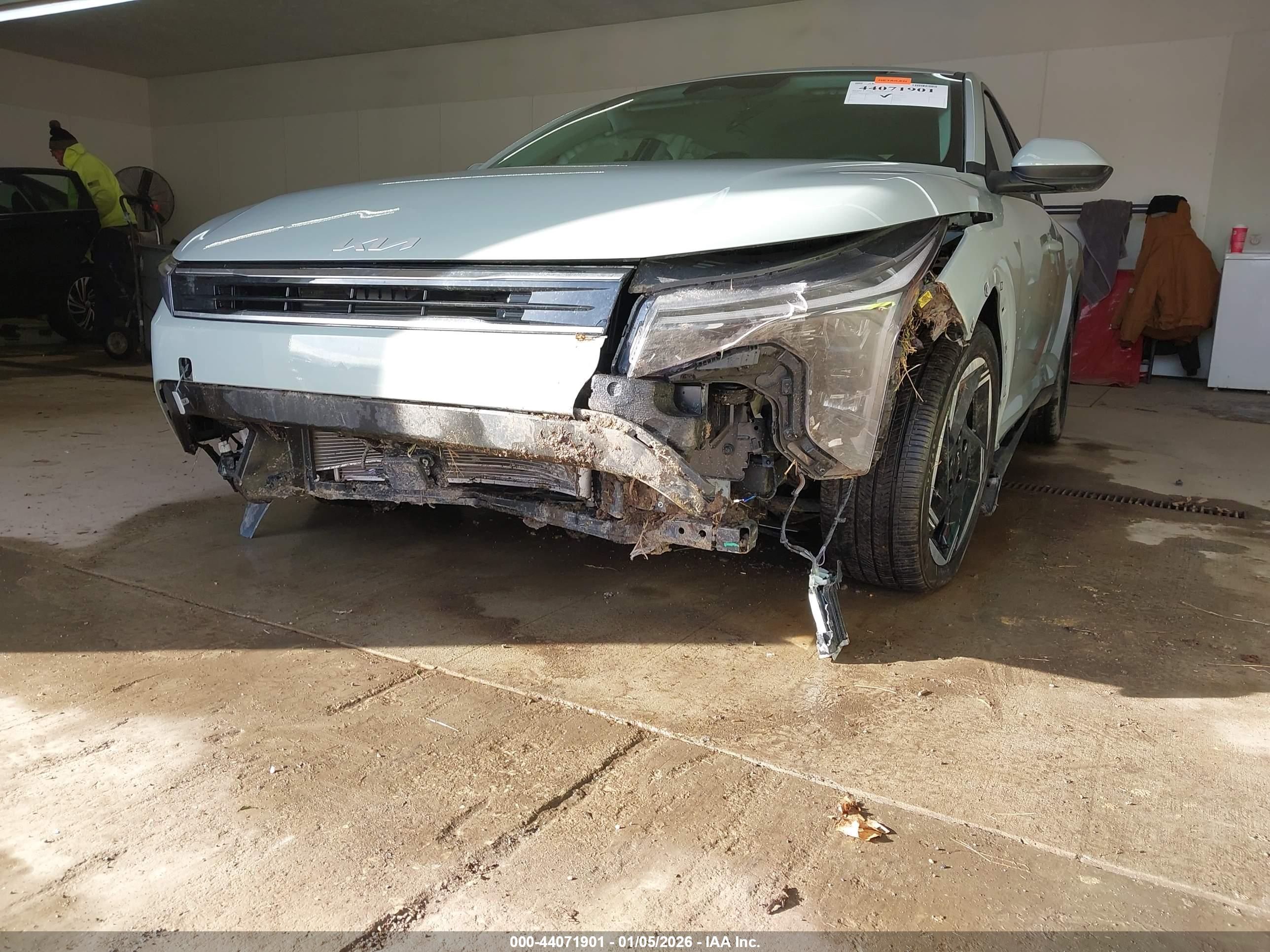 KIA K4 image 6