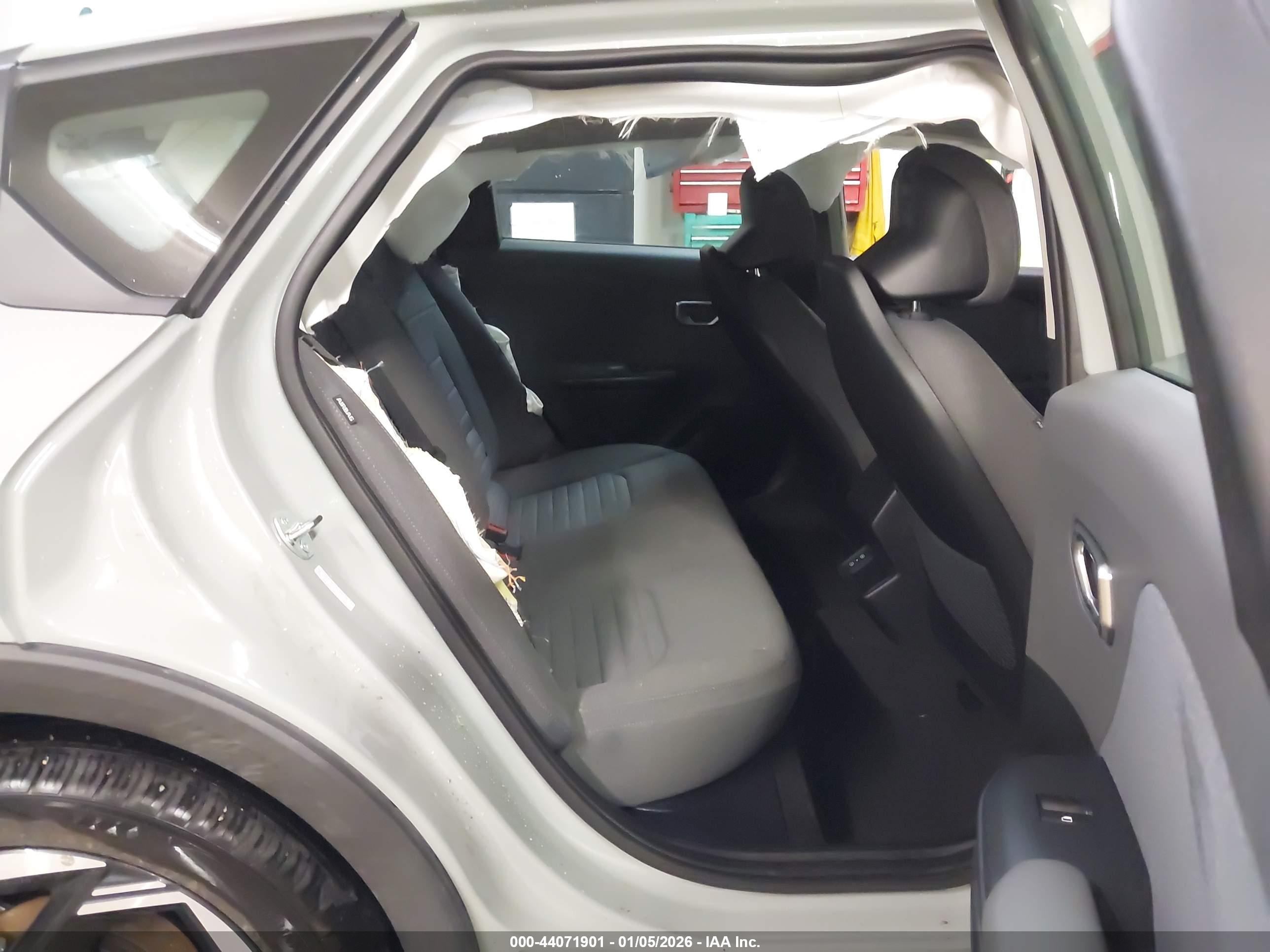KIA K4 image 8