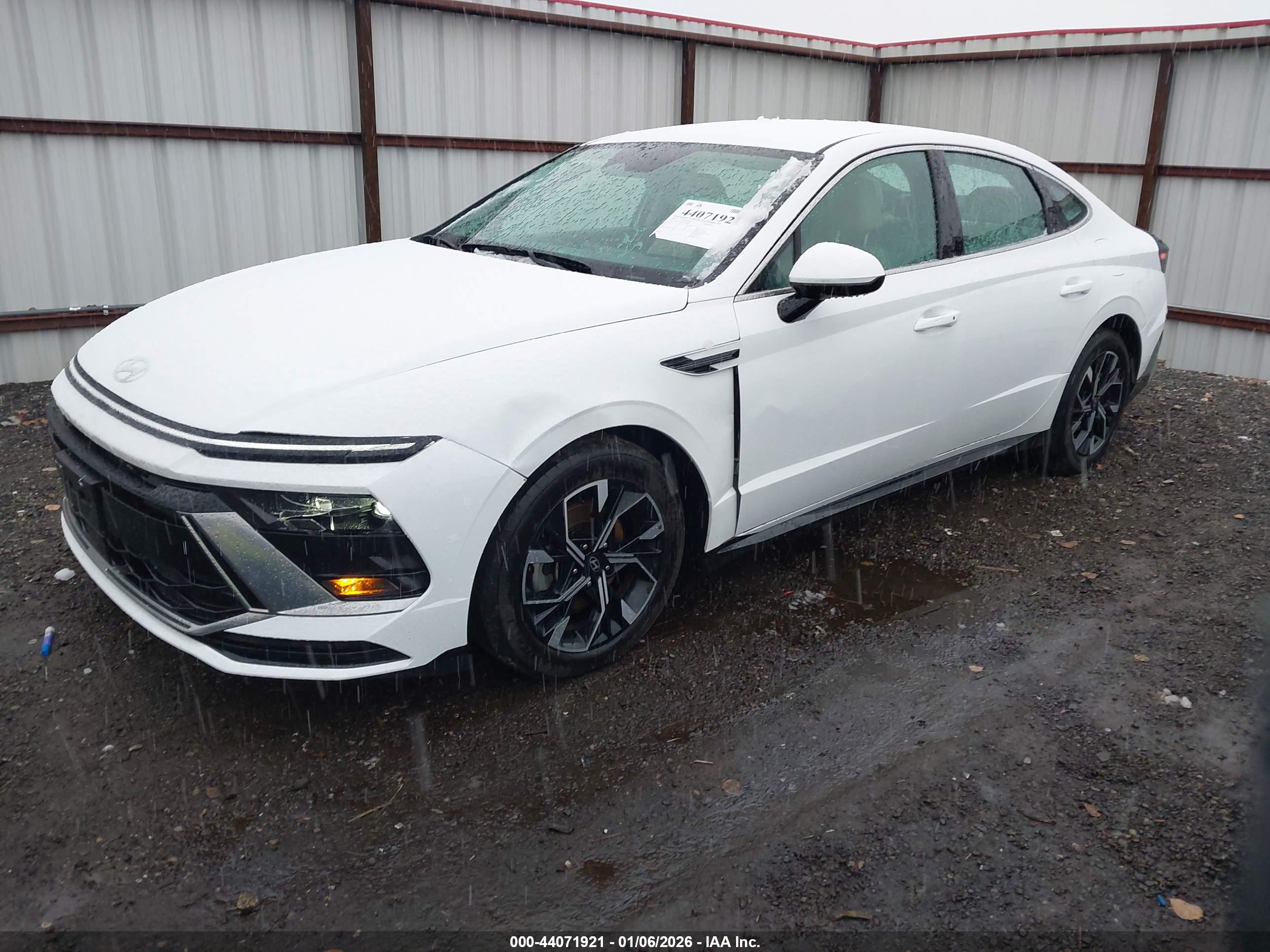 HYUNDAI SONATA image 2