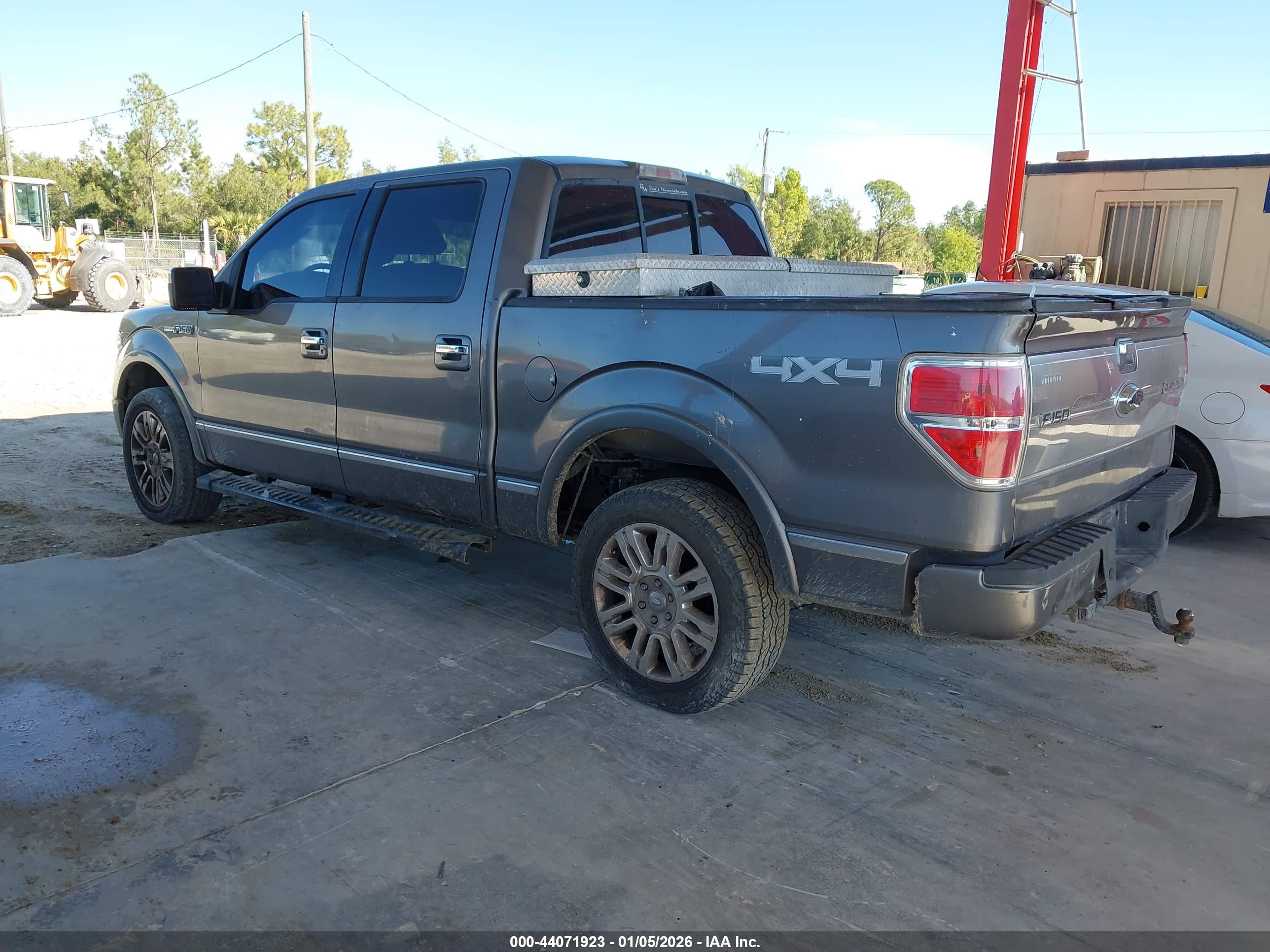 FORD F-150 image 3