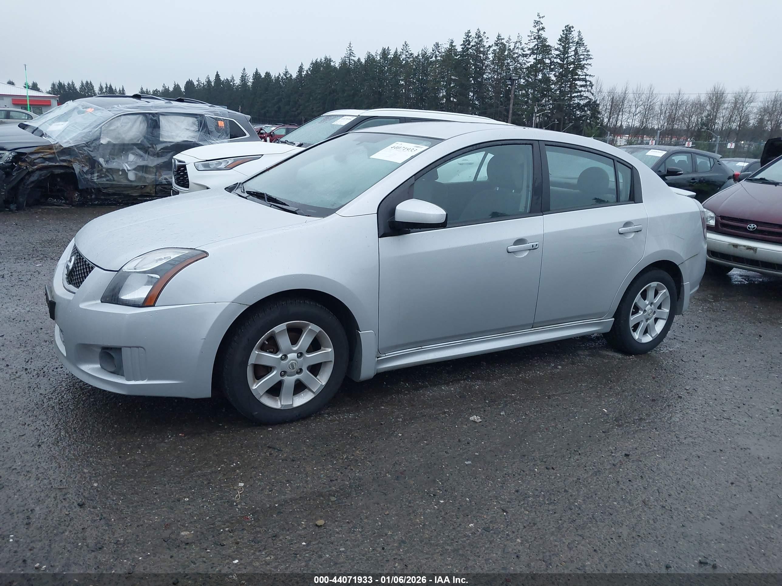 NISSAN SENTRA image 2