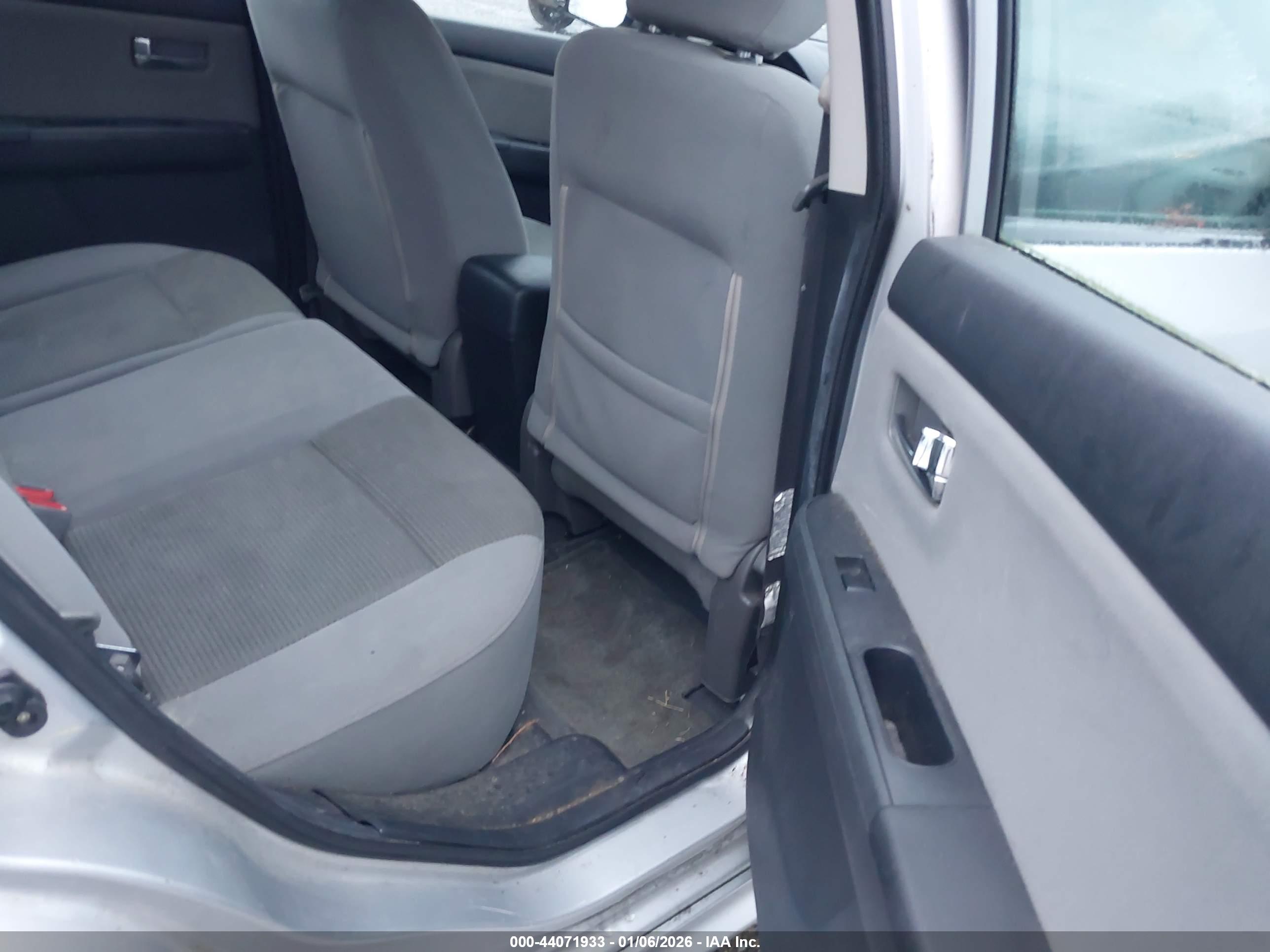 NISSAN SENTRA image 8