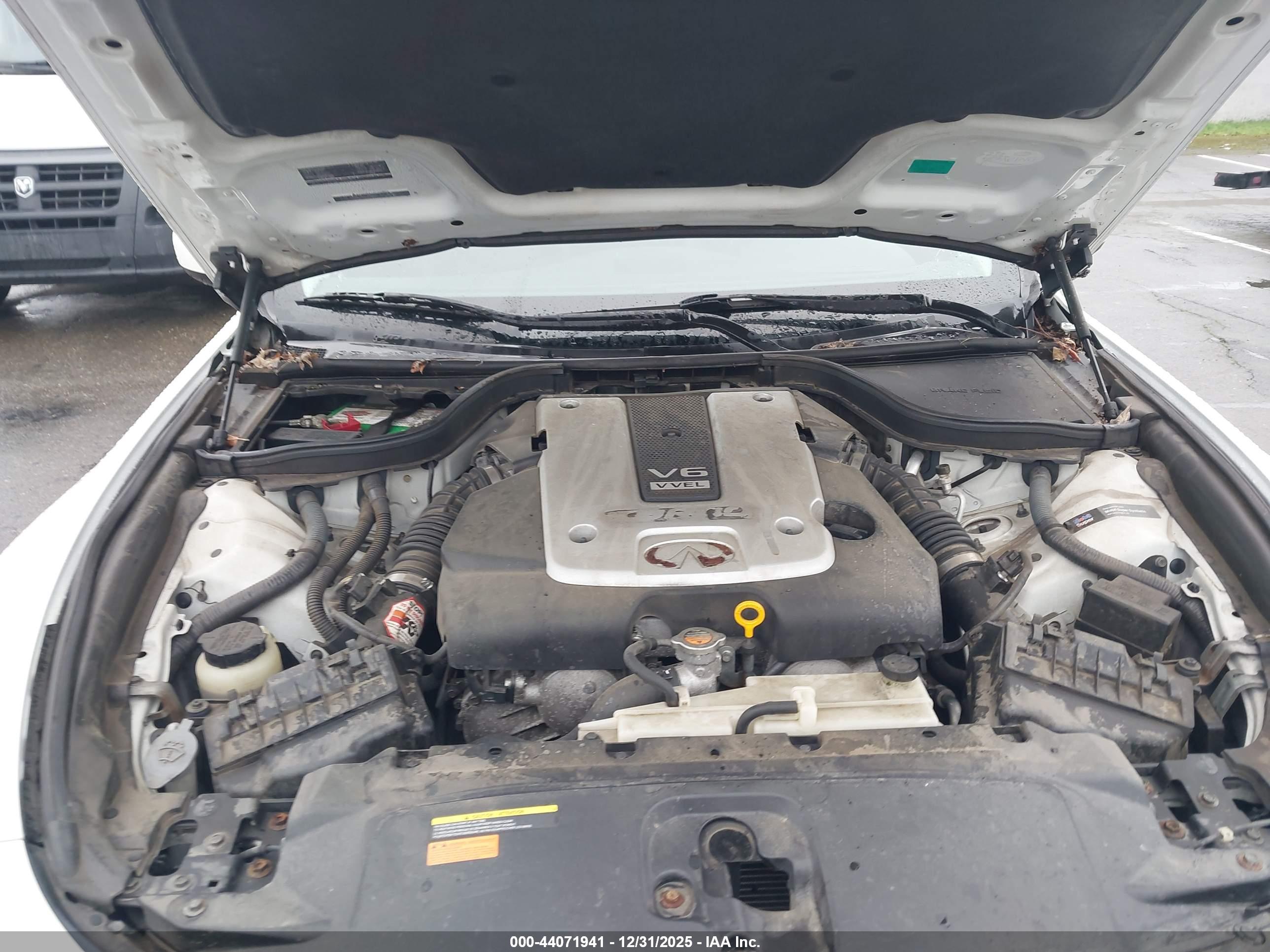 INFINITI G37X image 10