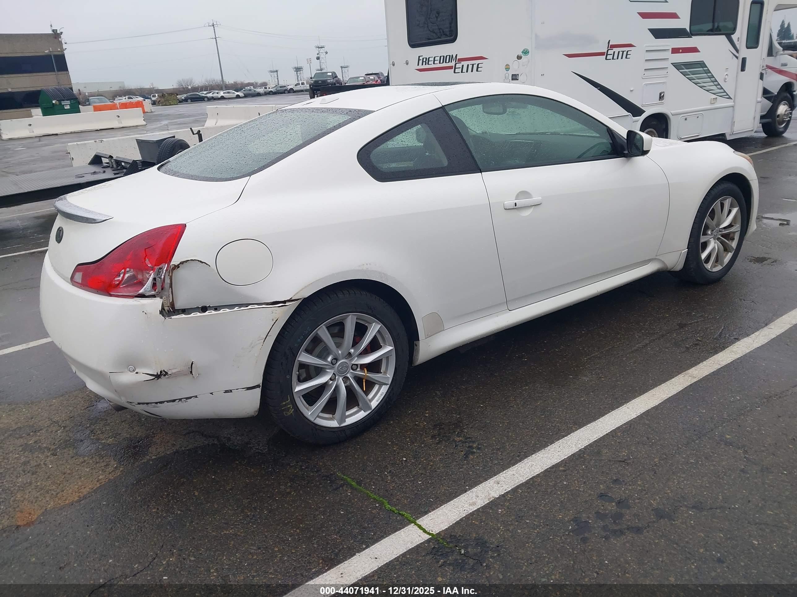 INFINITI G37X image 4
