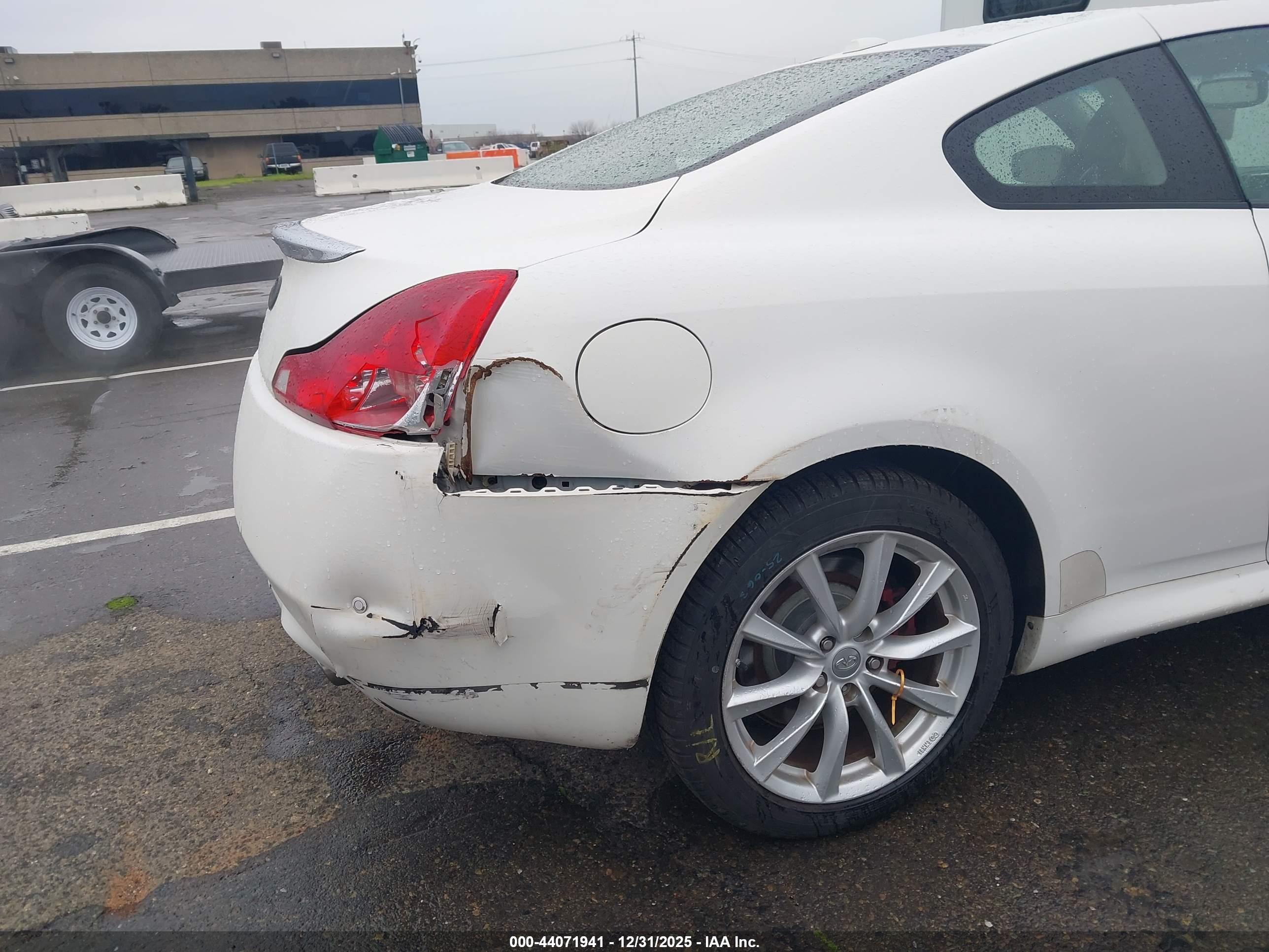 INFINITI G37X image 6
