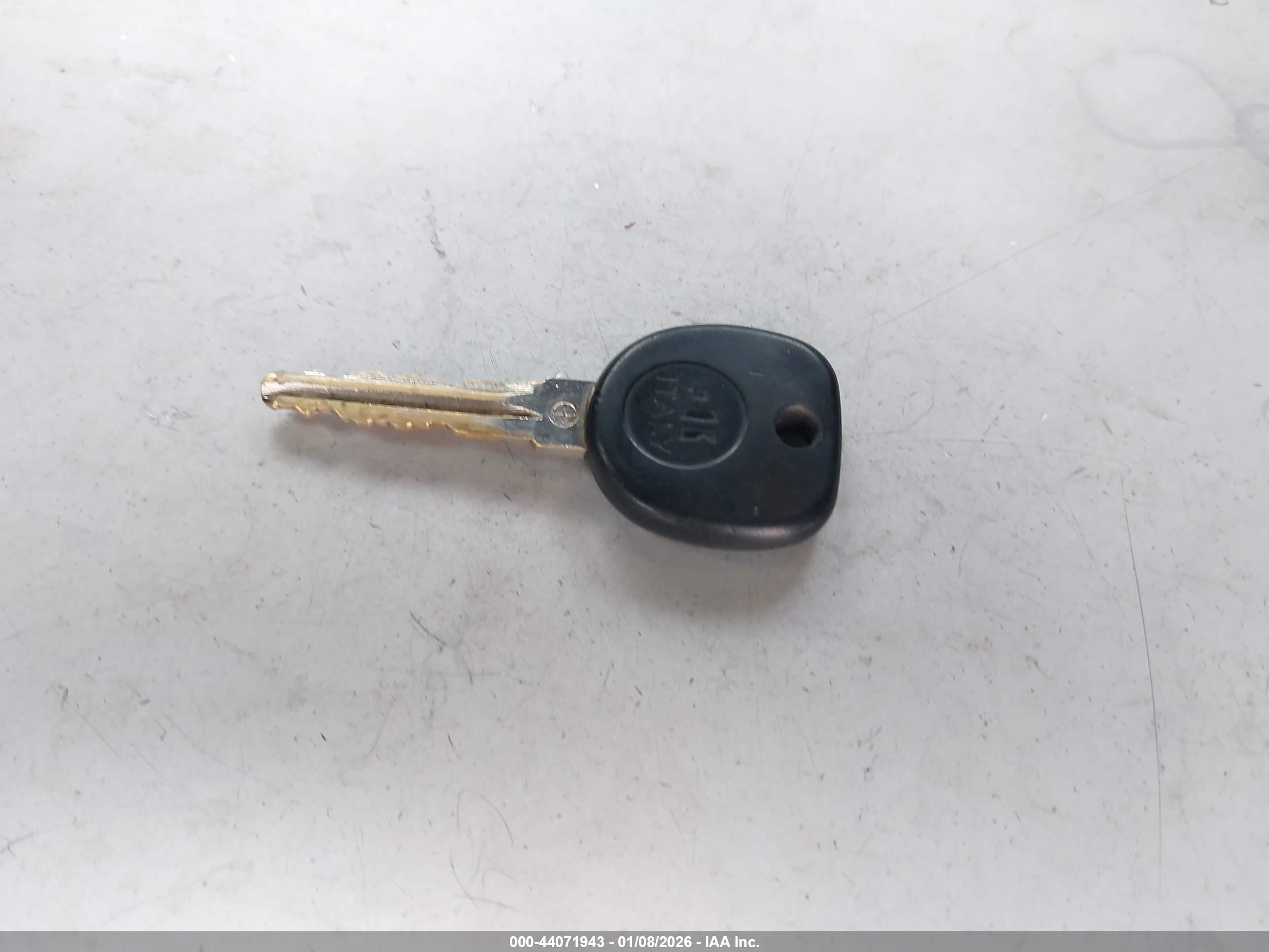 CHEVROLET HHR image 11