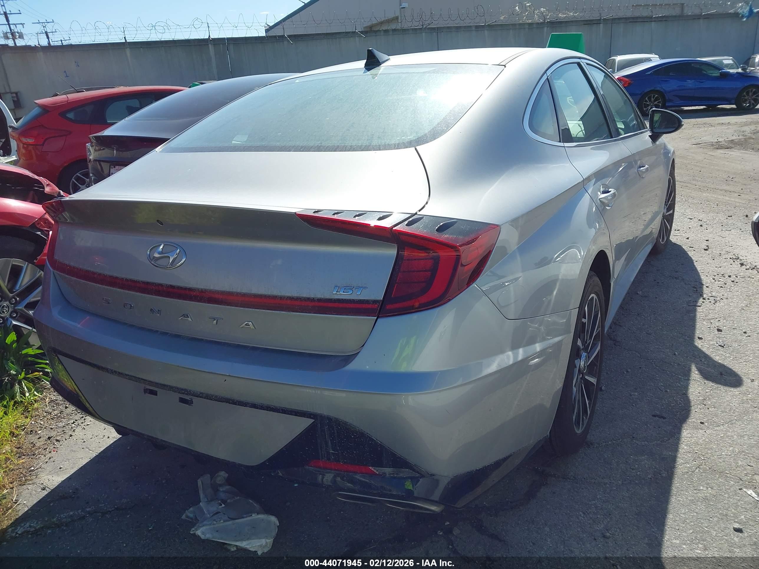 HYUNDAI SONATA image 4