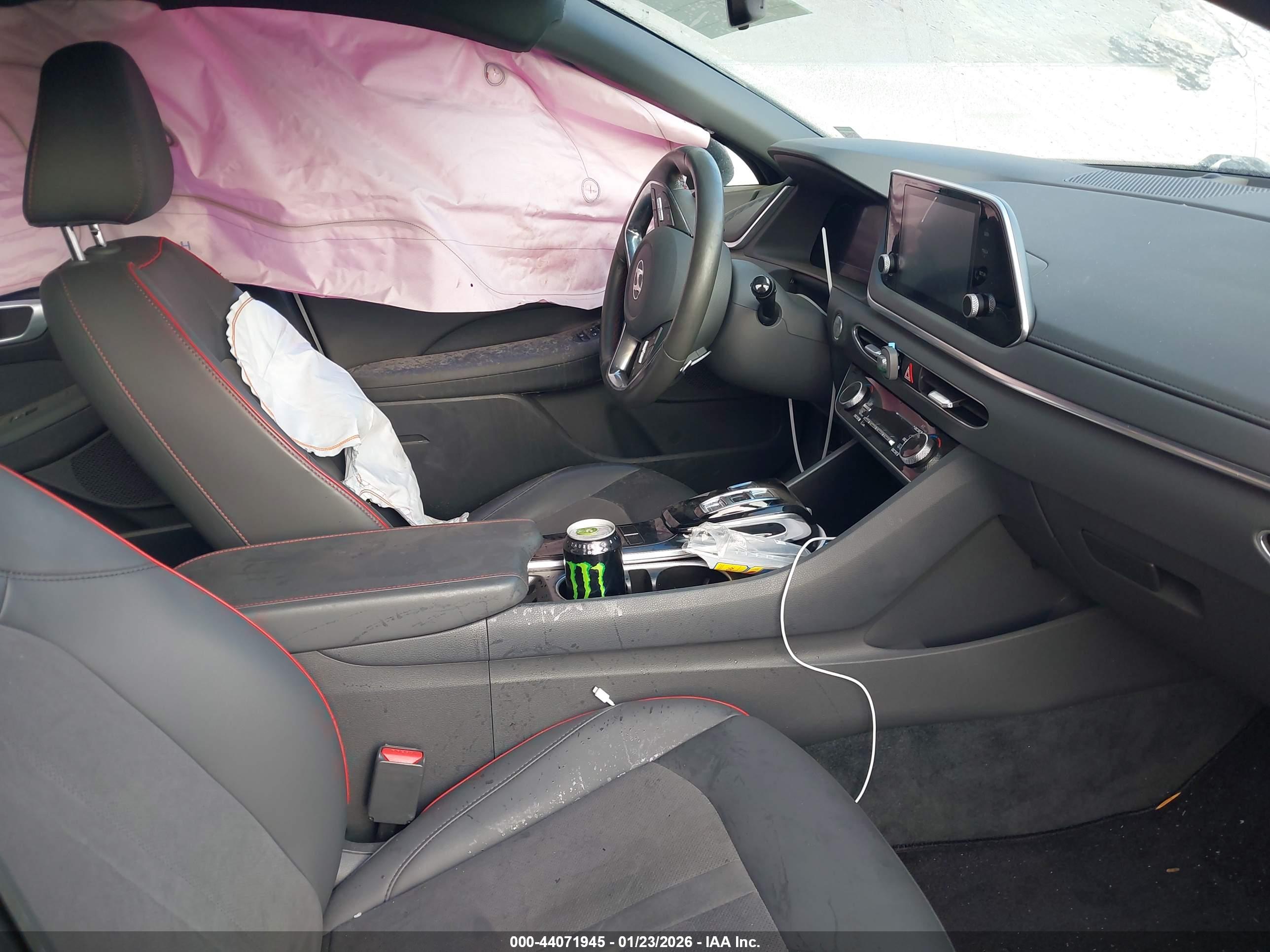 HYUNDAI SONATA image 5
