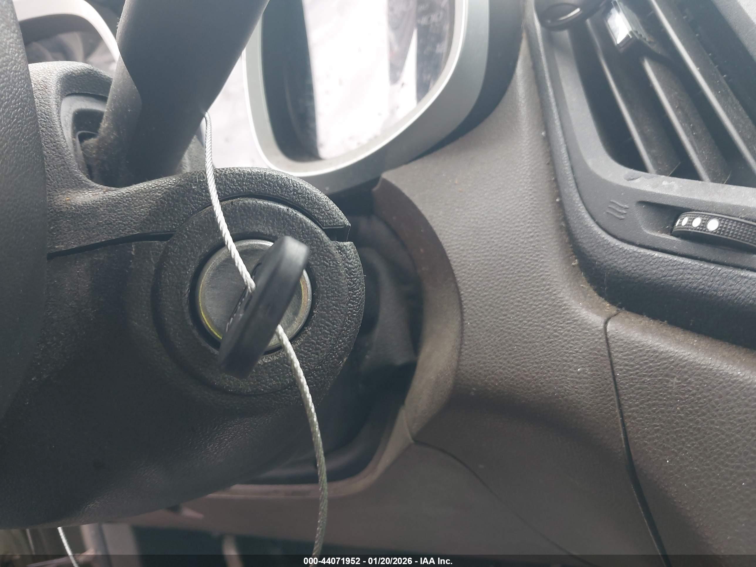 CHEVROLET EQUINOX image 11