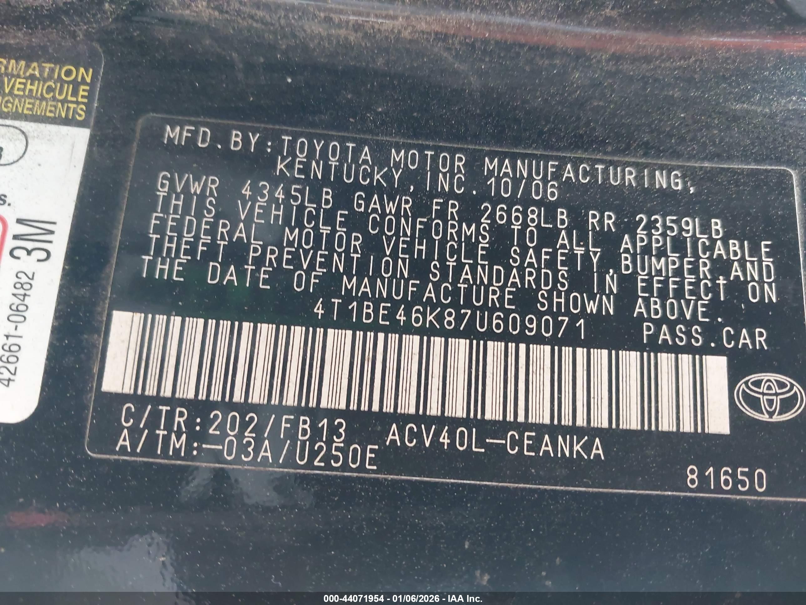 TOYOTA CAMRY image 9