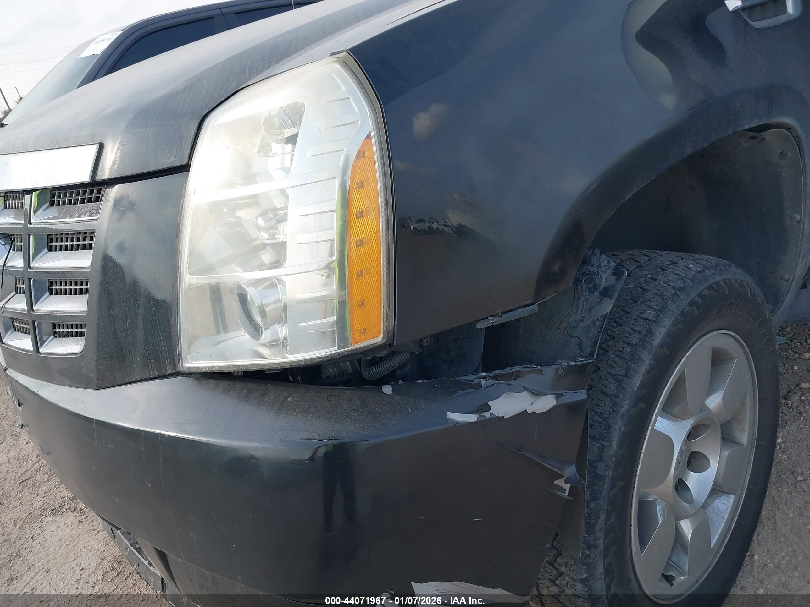 CHEVROLET AVALANCHE image 6