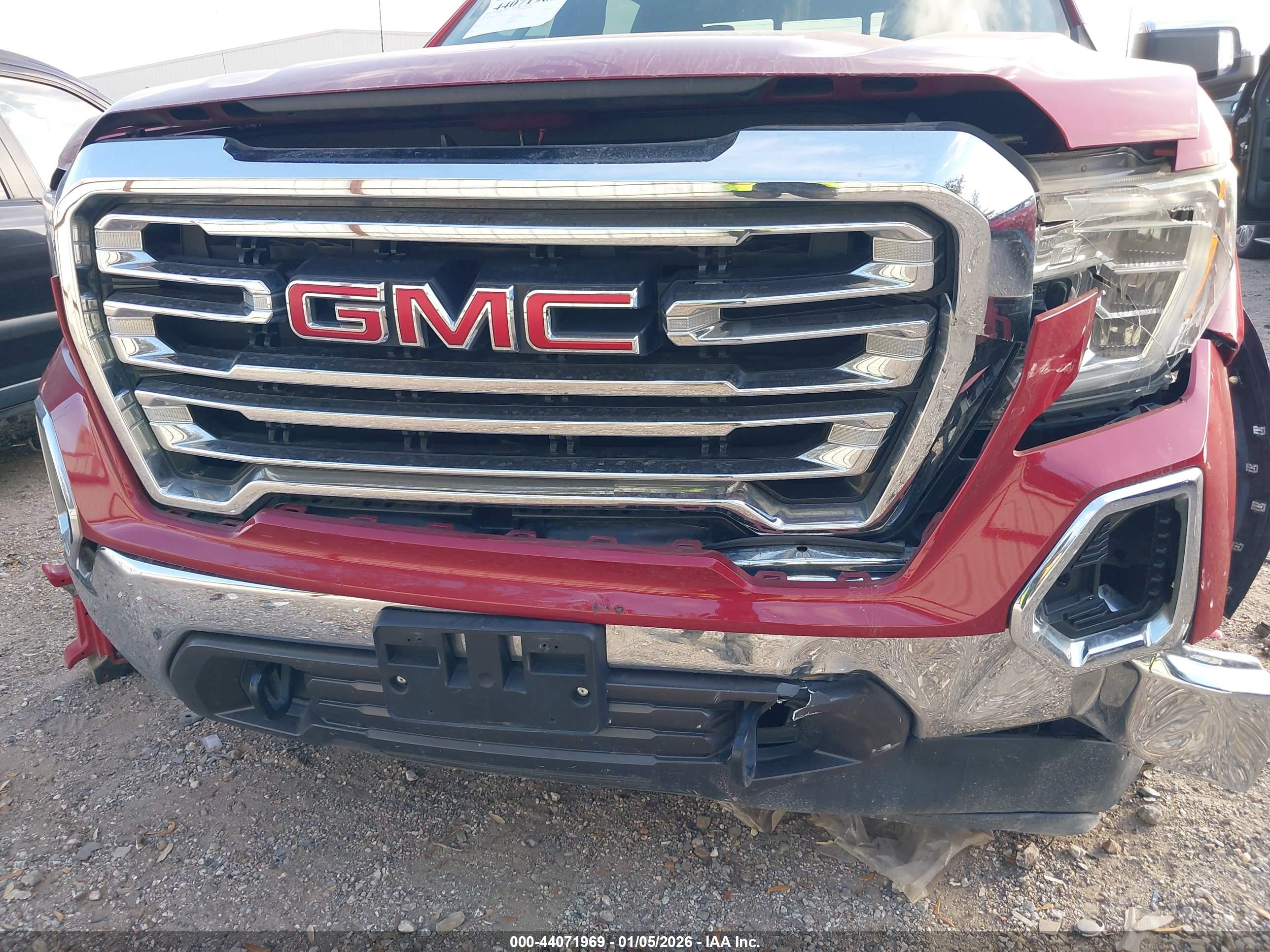 GMC SIERRA image 6