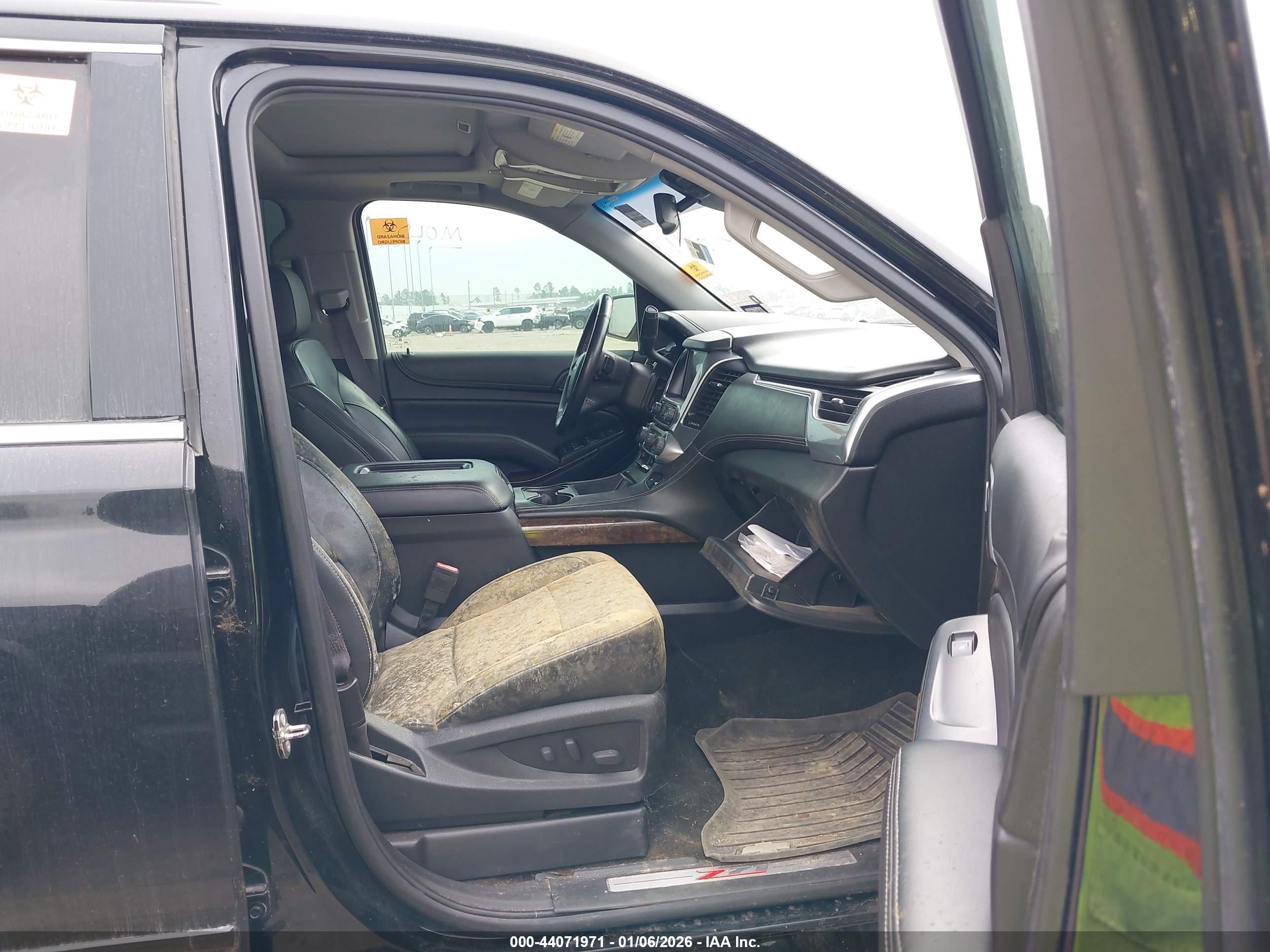 CHEVROLET TAHOE image 5