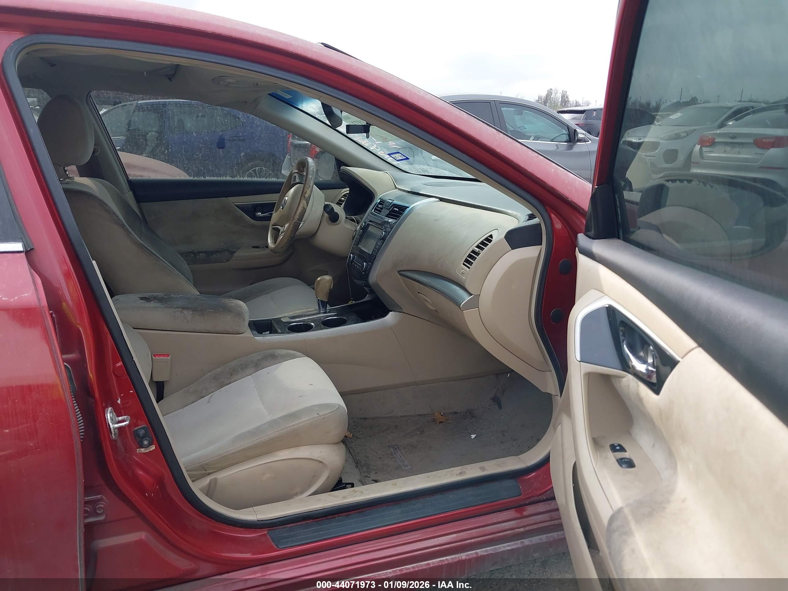 NISSAN ALTIMA image 5