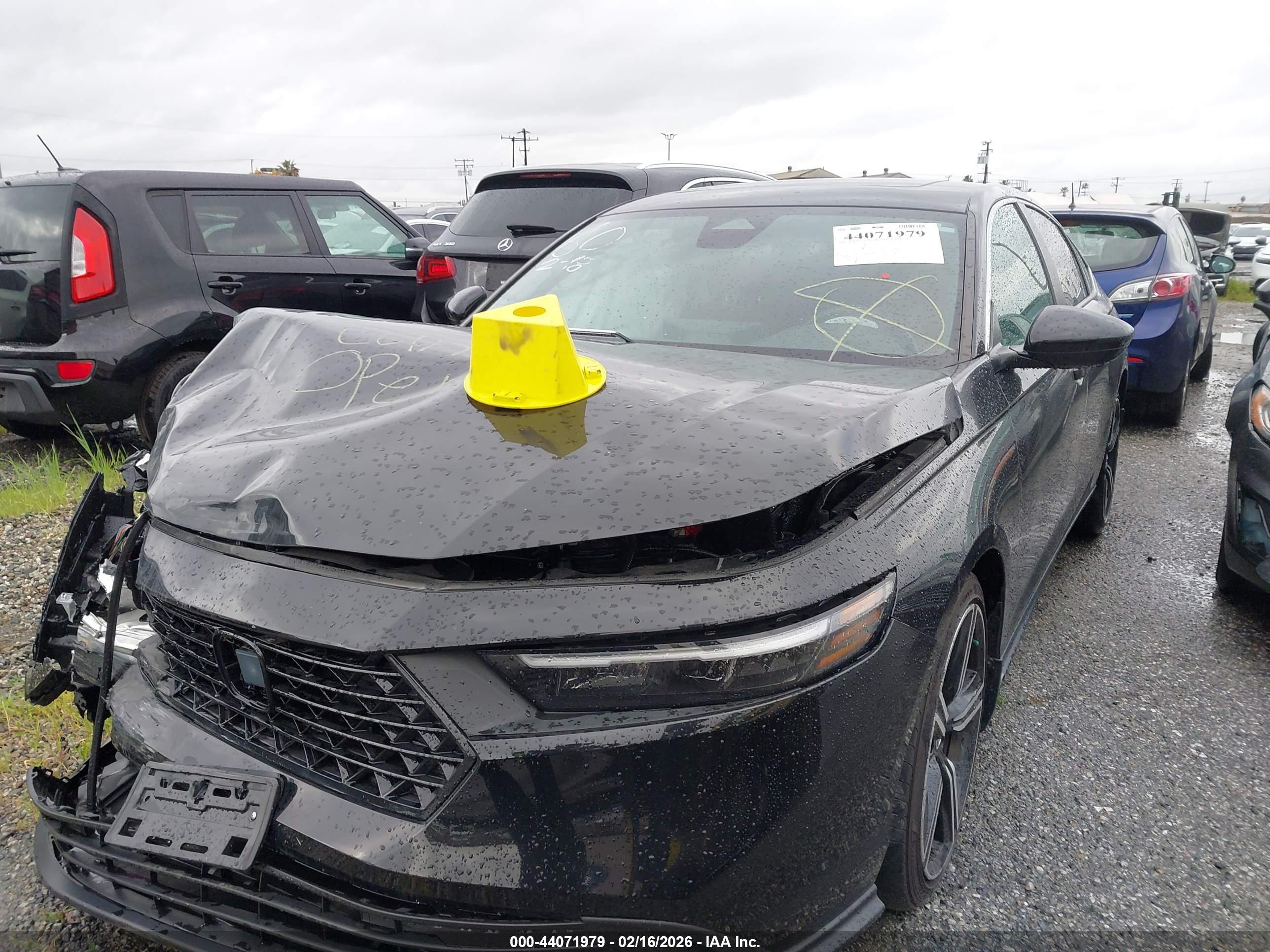 HONDA ACCORD image 2