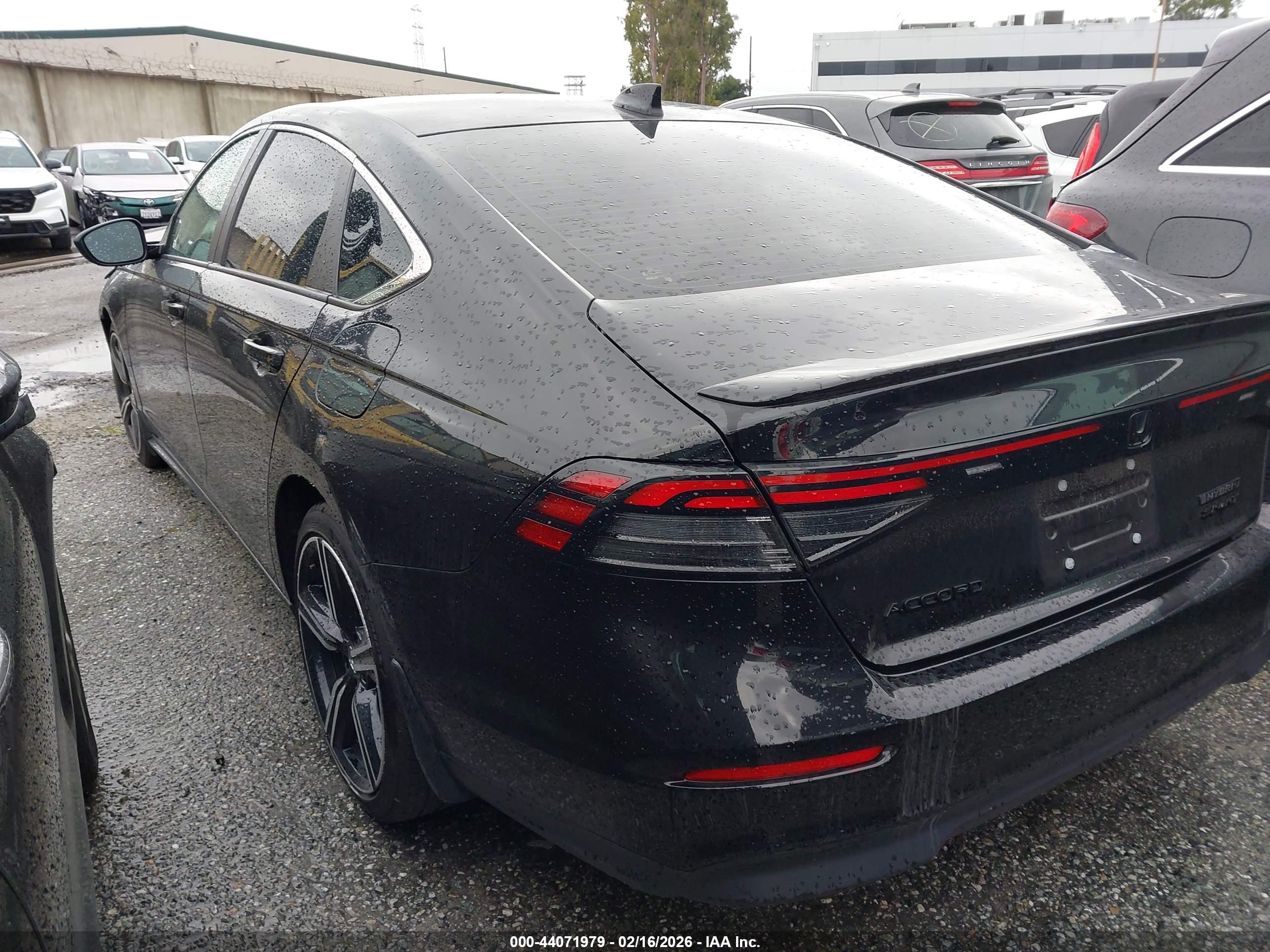 HONDA ACCORD image 3