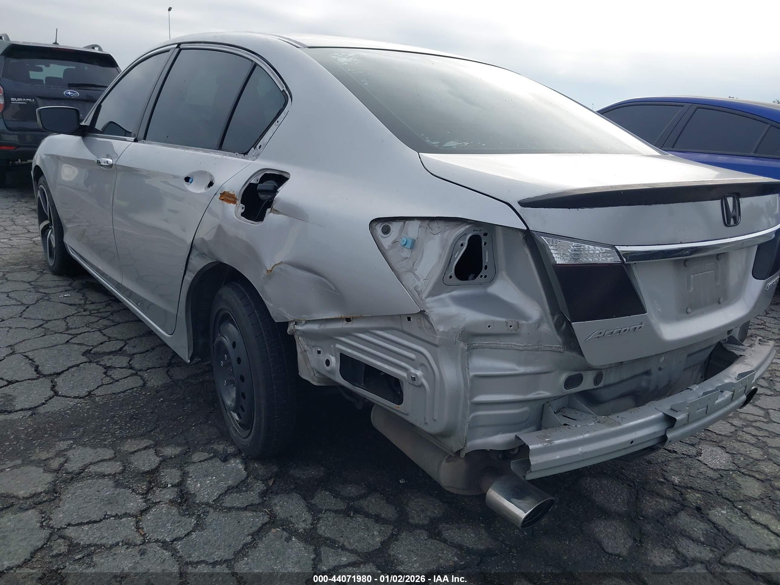 HONDA ACCORD image 6