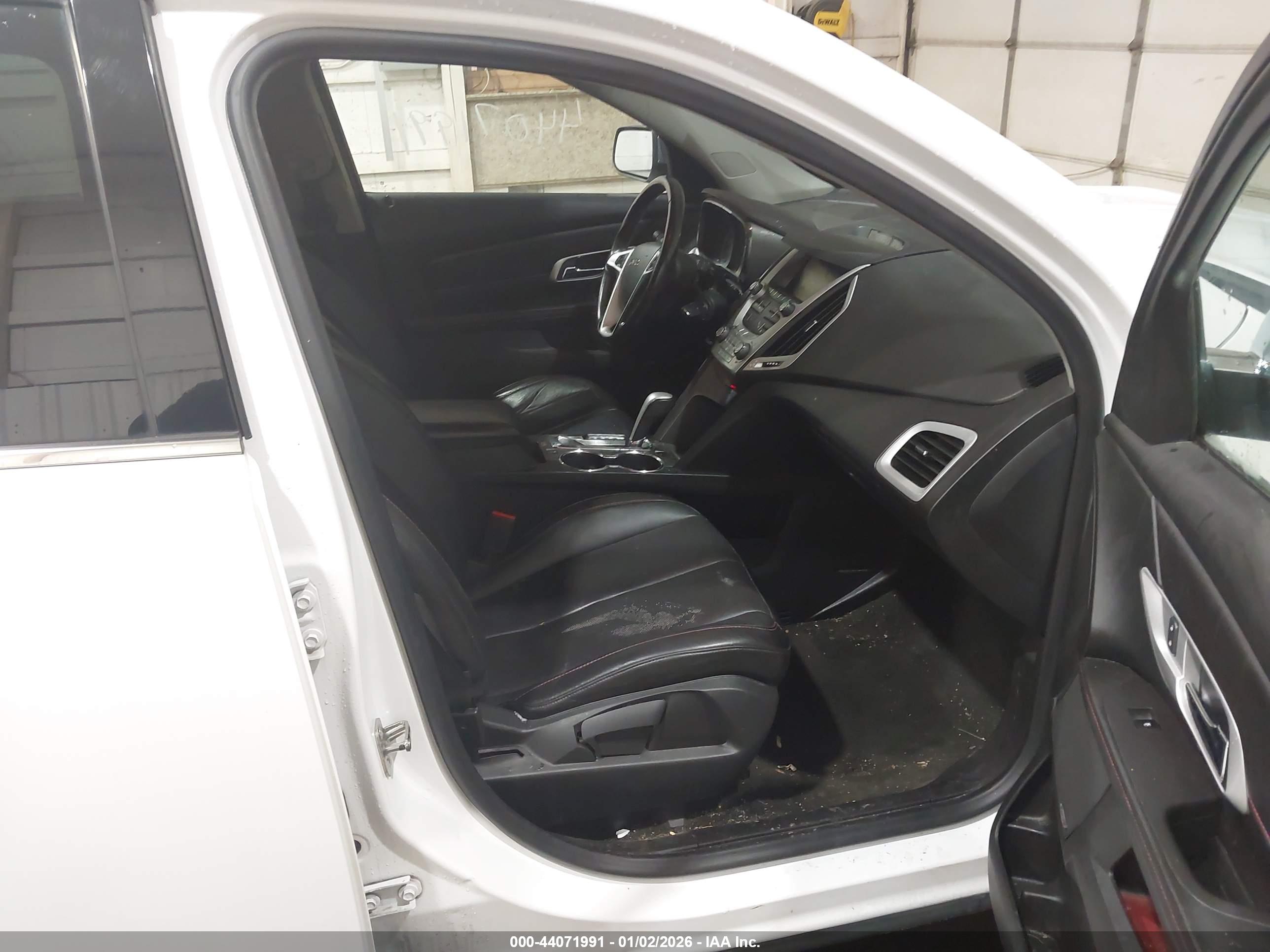 GMC TERRAIN image 5